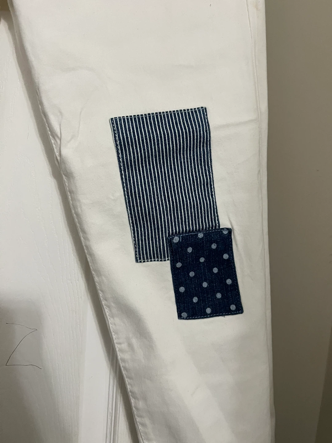 Polo Alfred Dunner White Jeans with Patches - photo 3