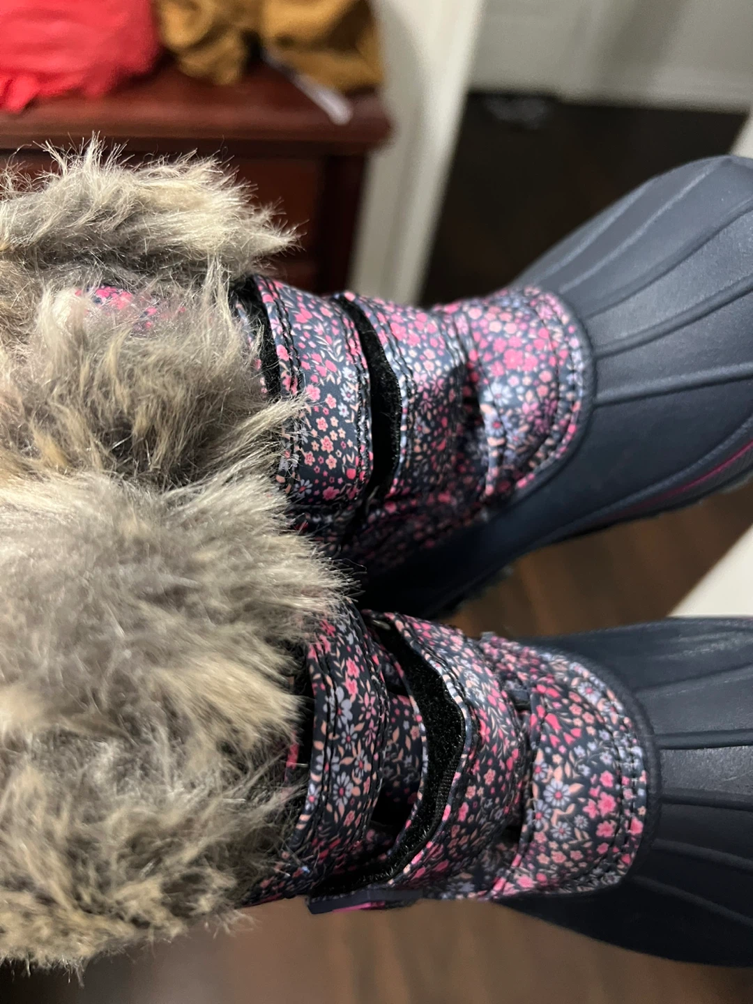 Size 8 Floral Winter Boots - photo 2