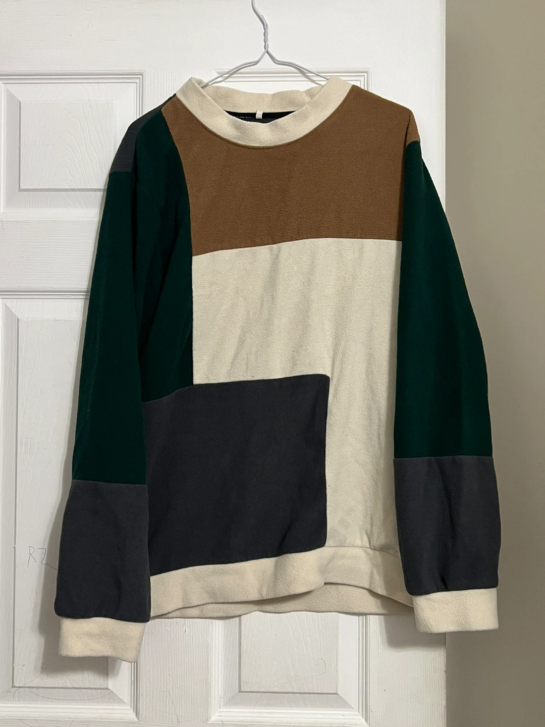 Colour Block Pullover