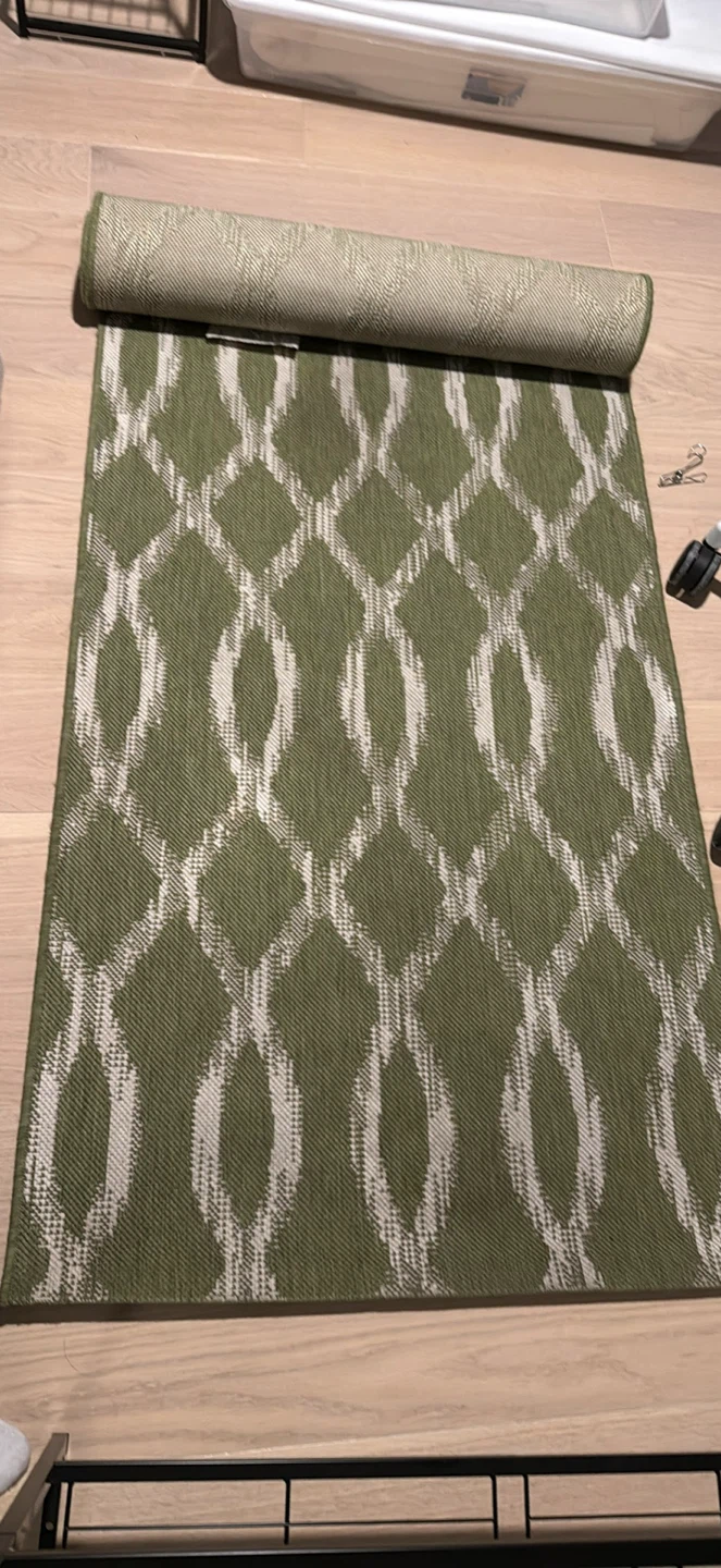 Green & White Patterned Rug - photo 2