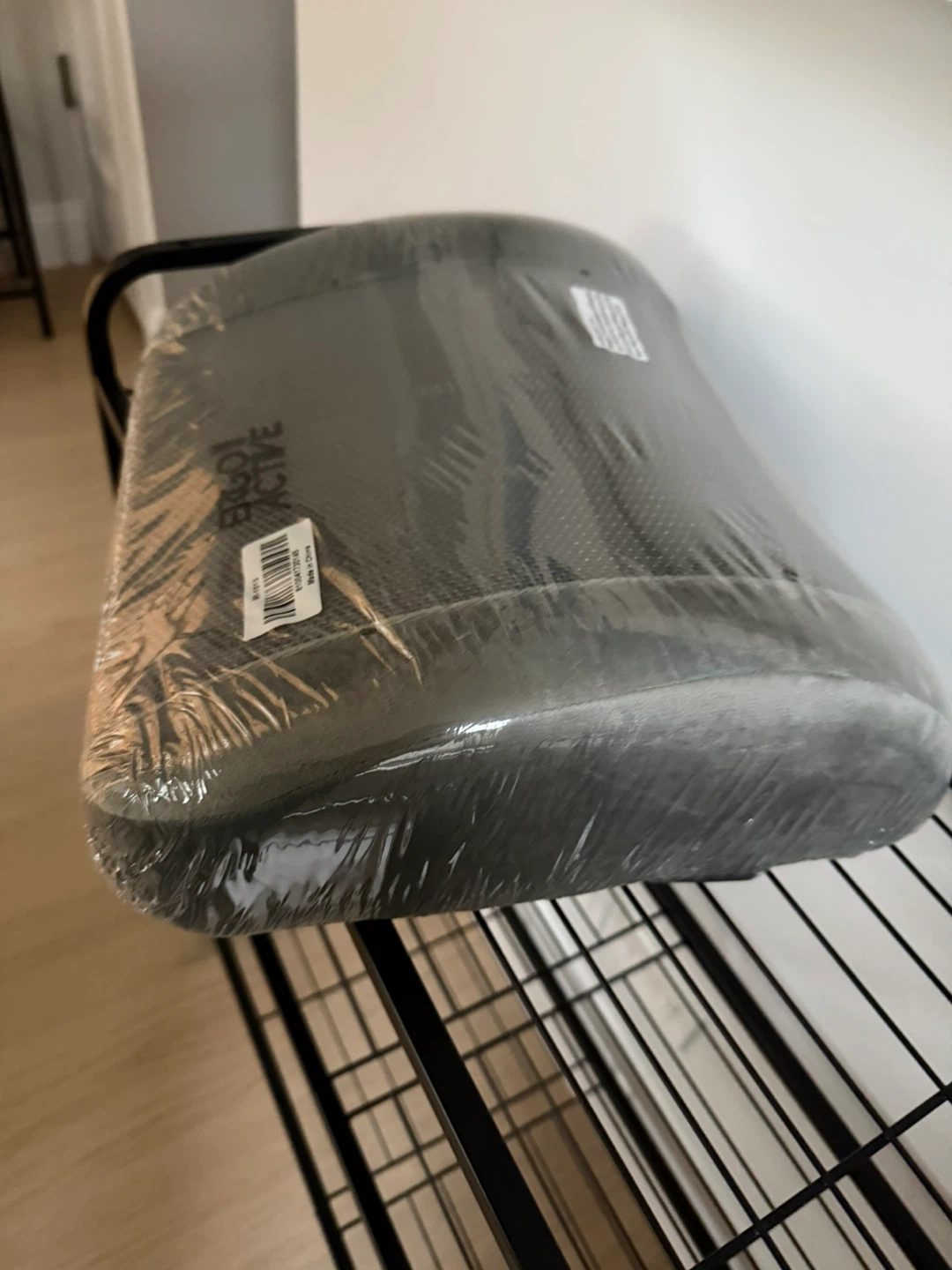 New Ergo Active Back Support Cushion (never opened) - photo 2