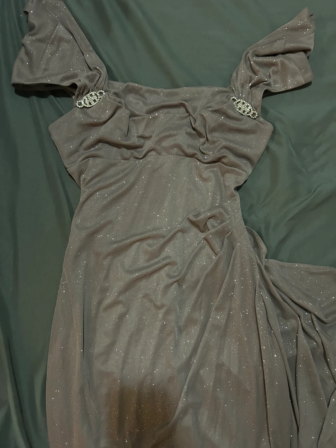 🏆 R & M Richards Sparkly Formal Dress - Size 8 - photo 3