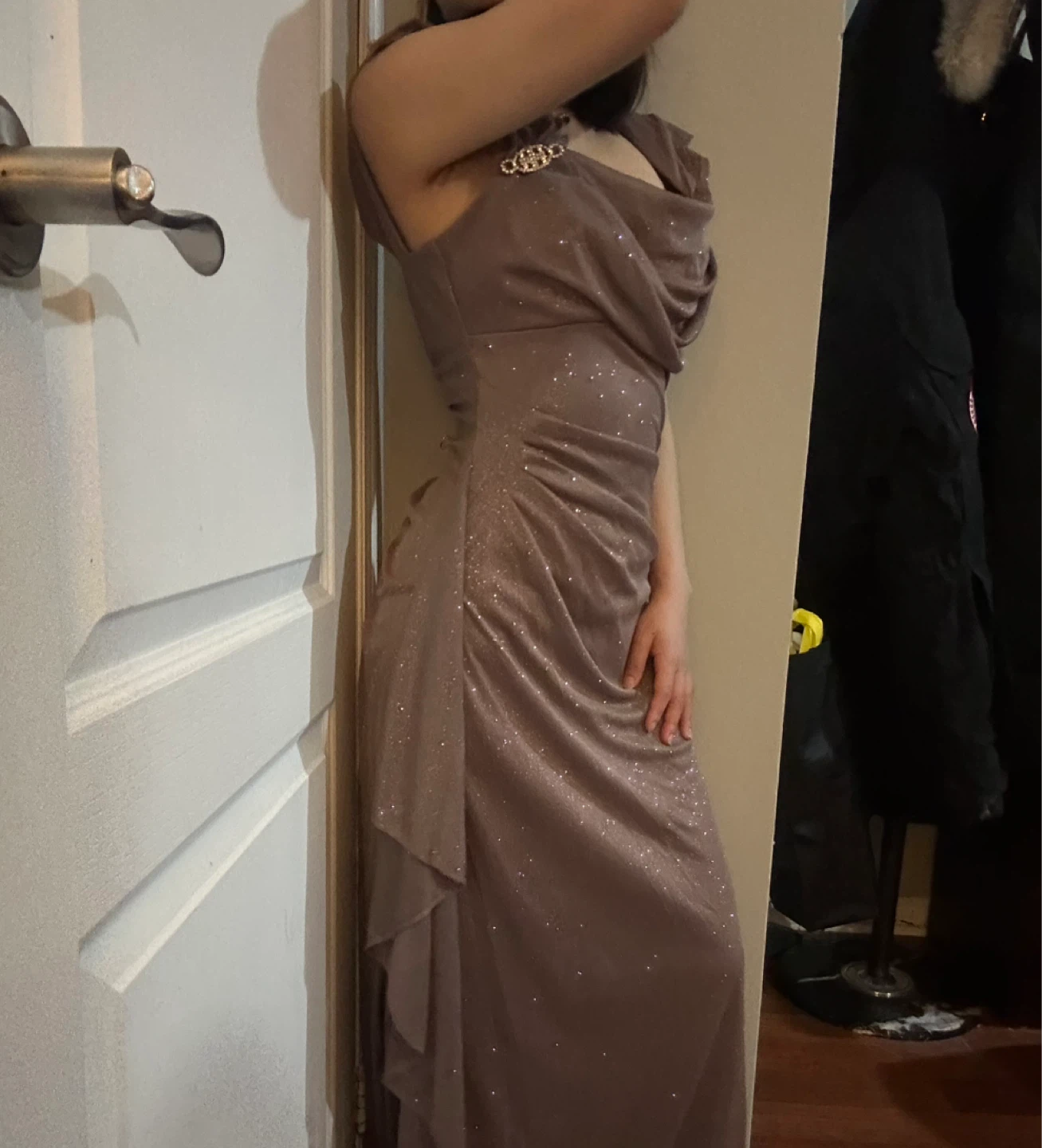 🏆 R & M Richards Sparkly Formal Dress - Size 8 - photo 2