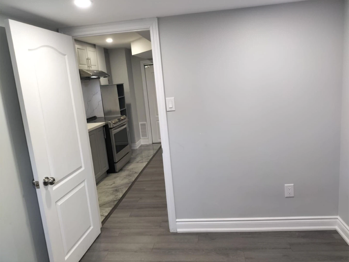 Basement for rent in Brampton - photo 3