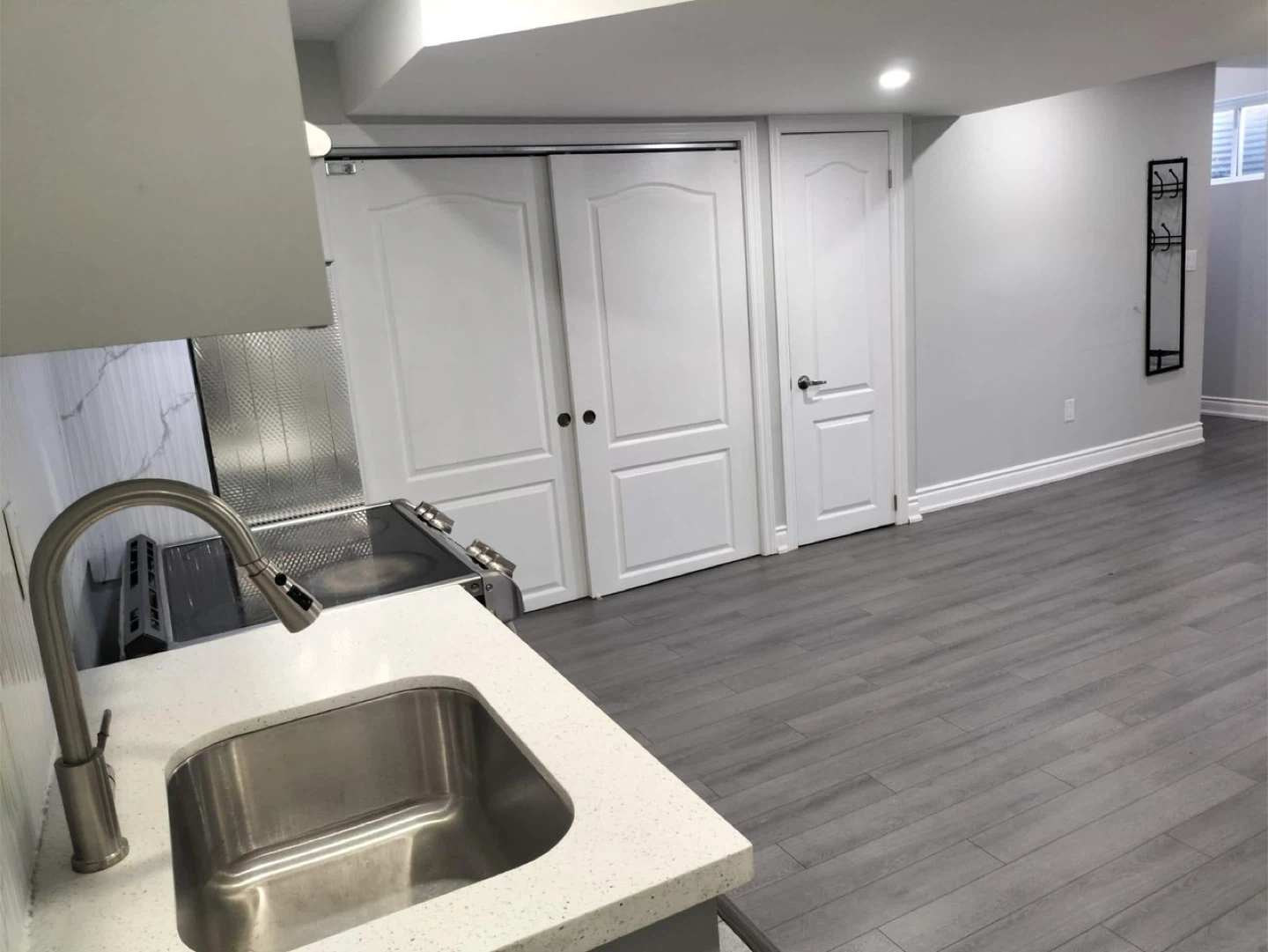 Basement for rent in Brampton - photo 2