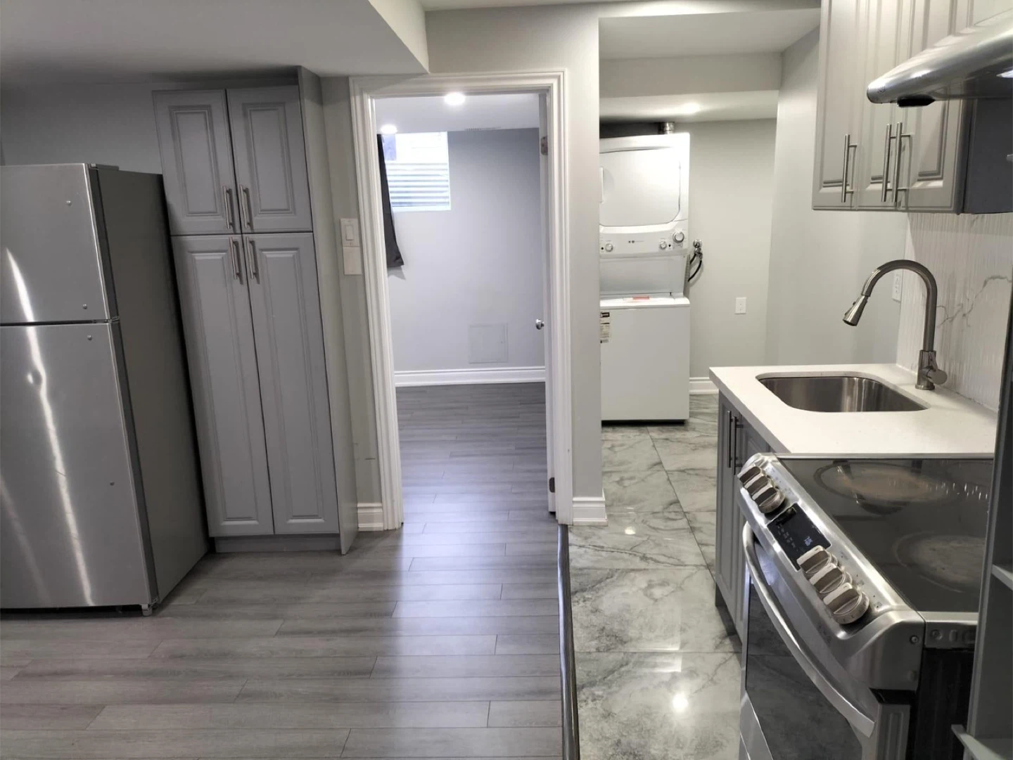 Basement for rent in Brampton - photo 4