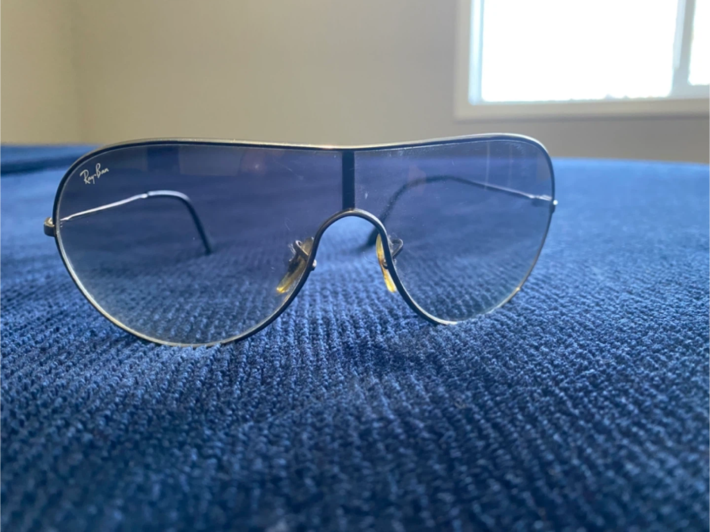 Ray-Ban Aviator Sunglasses ***