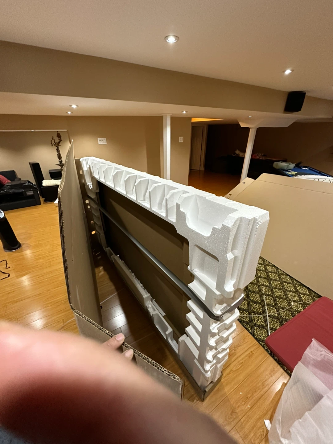 New Samsung QN80F 100" empty tv box - photo 4