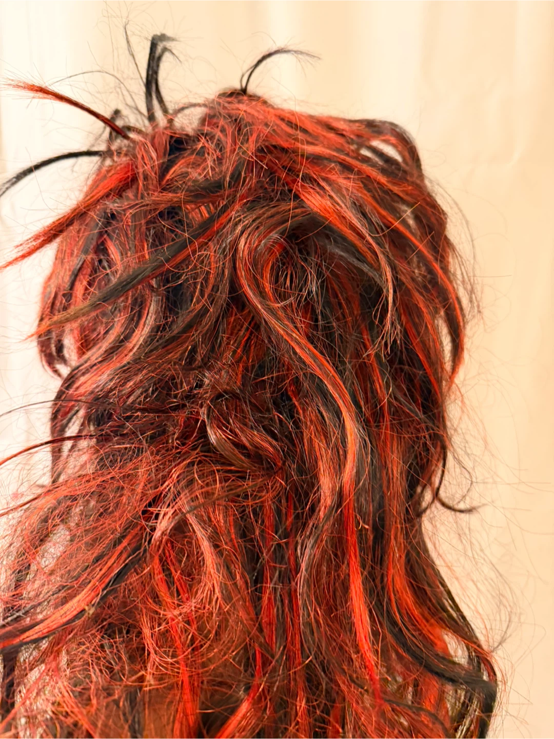 Red & Black Wig - photo 3