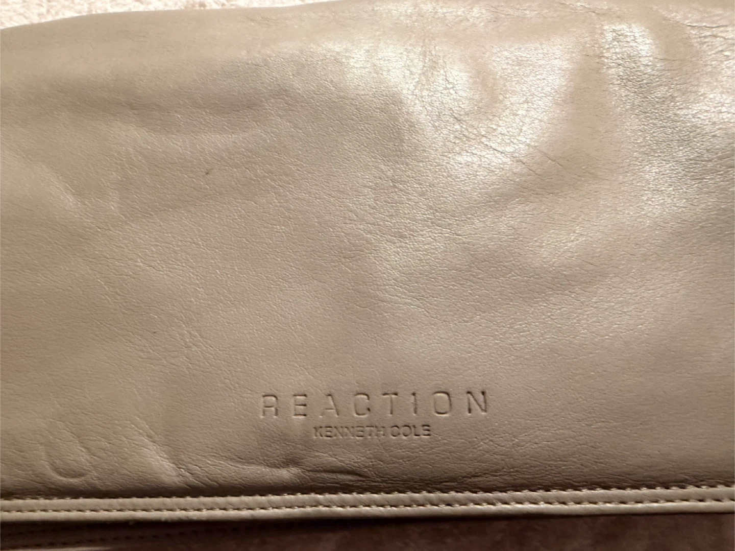 Kenneth Cole Reaction Beige Leather Bag - photo 2