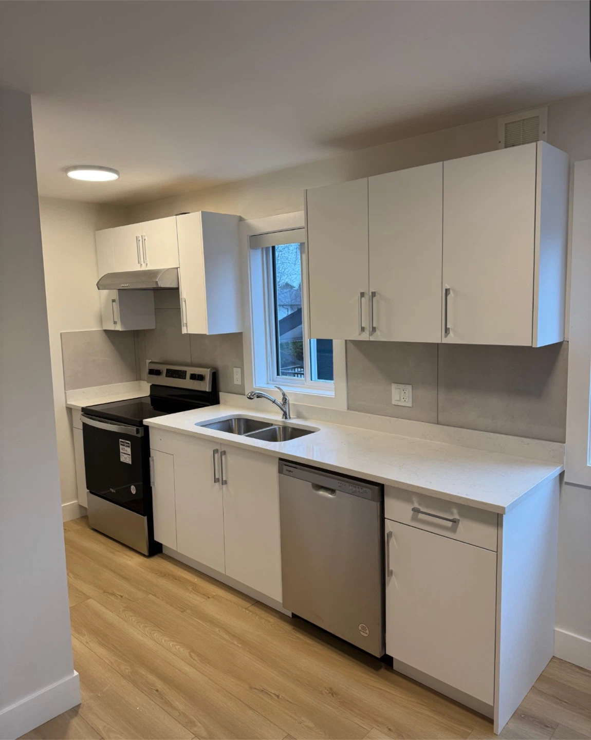 1 bedroom available all included