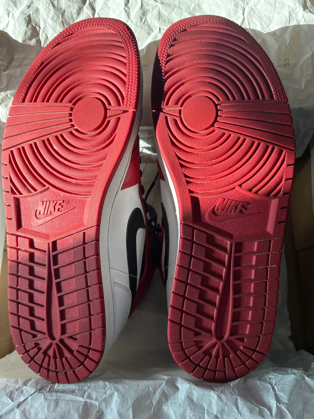 Nike Air Jordan 1 Mid Red/White - Like New! - photo 3