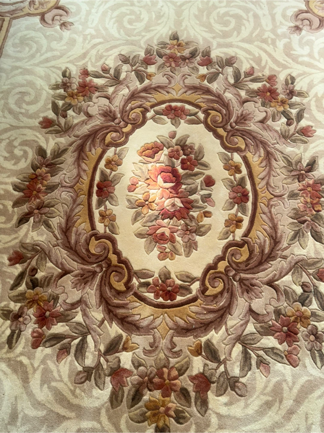 100% wool Floral Patterned Area Rug - photo 2