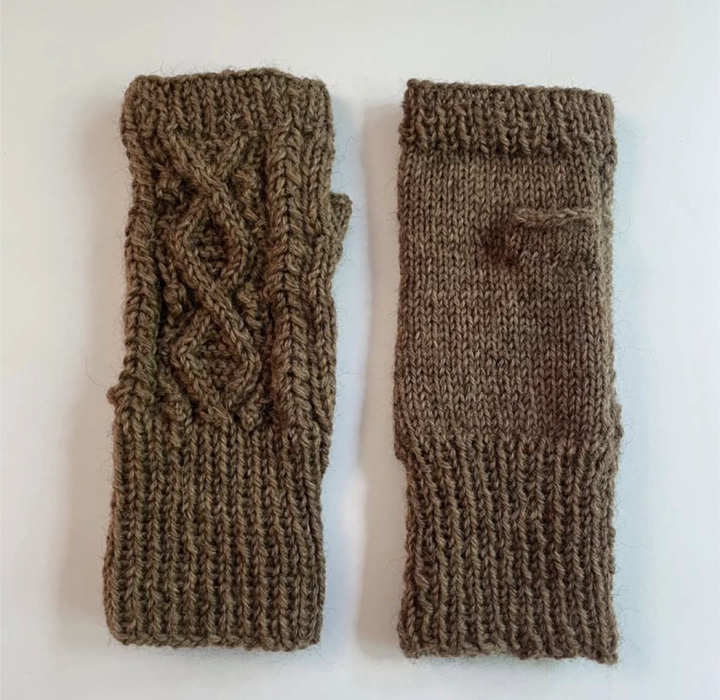 Brand new handmade Mocha Knit Fingerless Gloves - photo 2