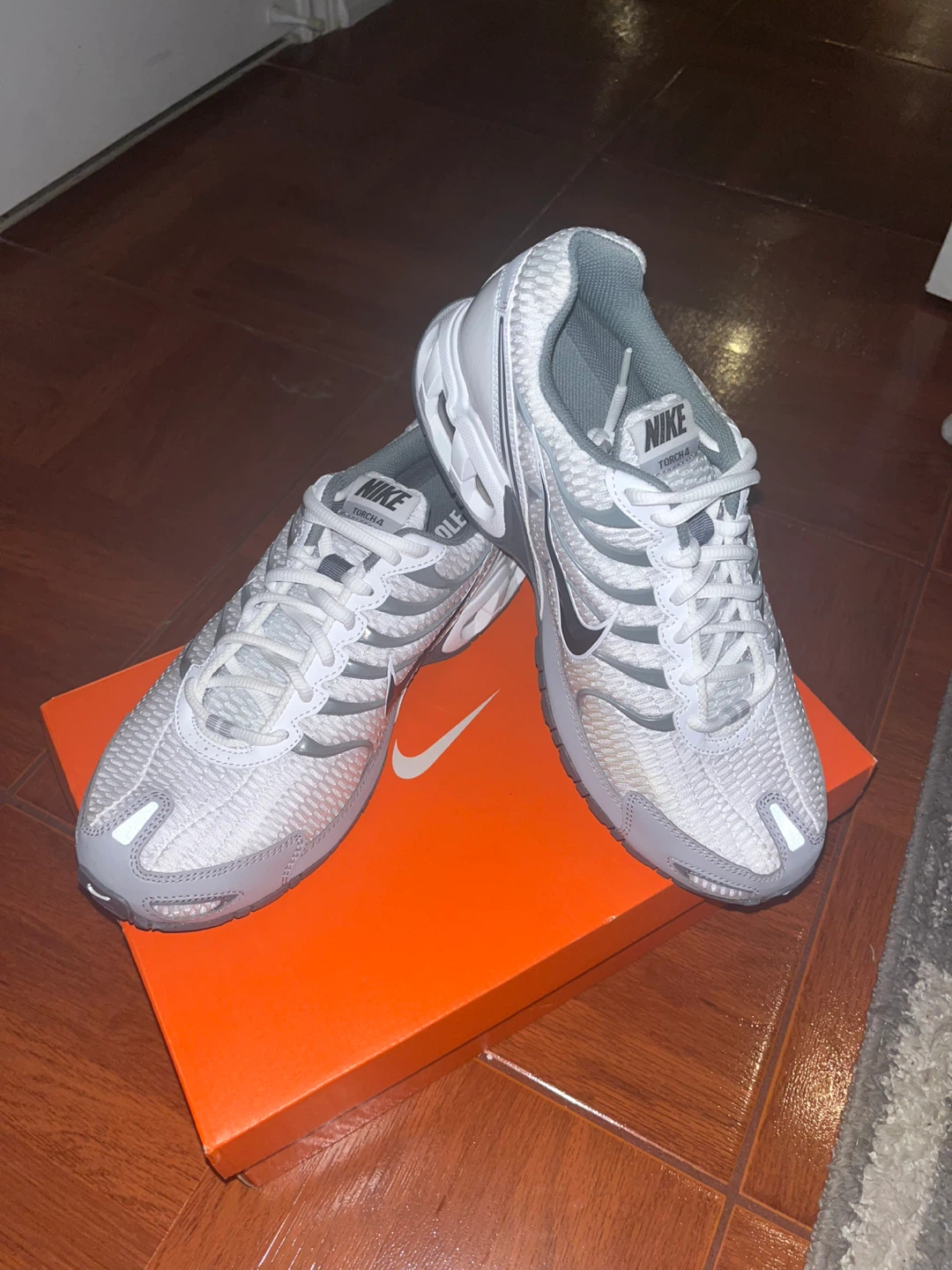 Nike Air Max Torch 4, Size 9.5 - photo 2