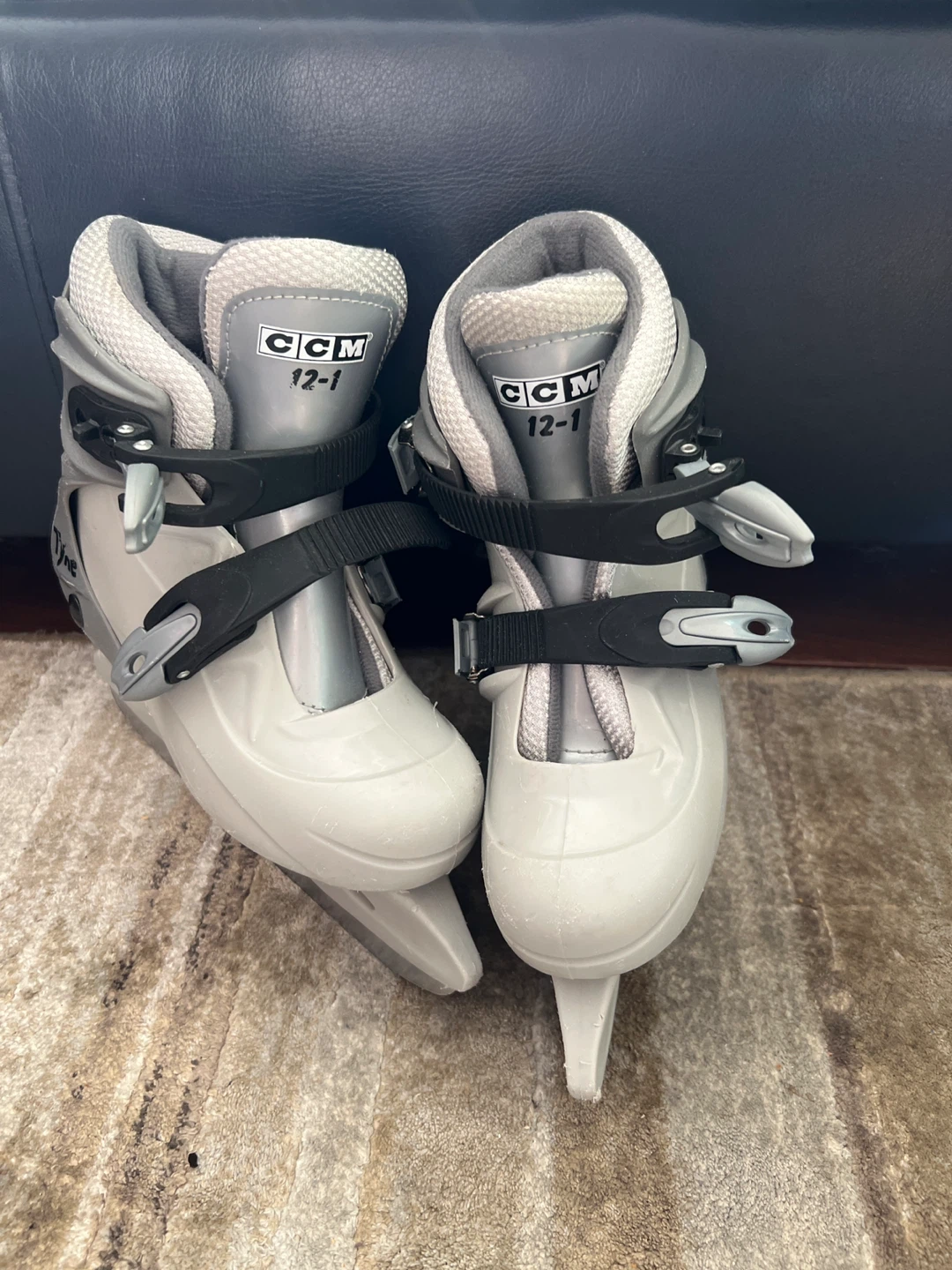 CCM Tyne 12-1 Ice Skates
