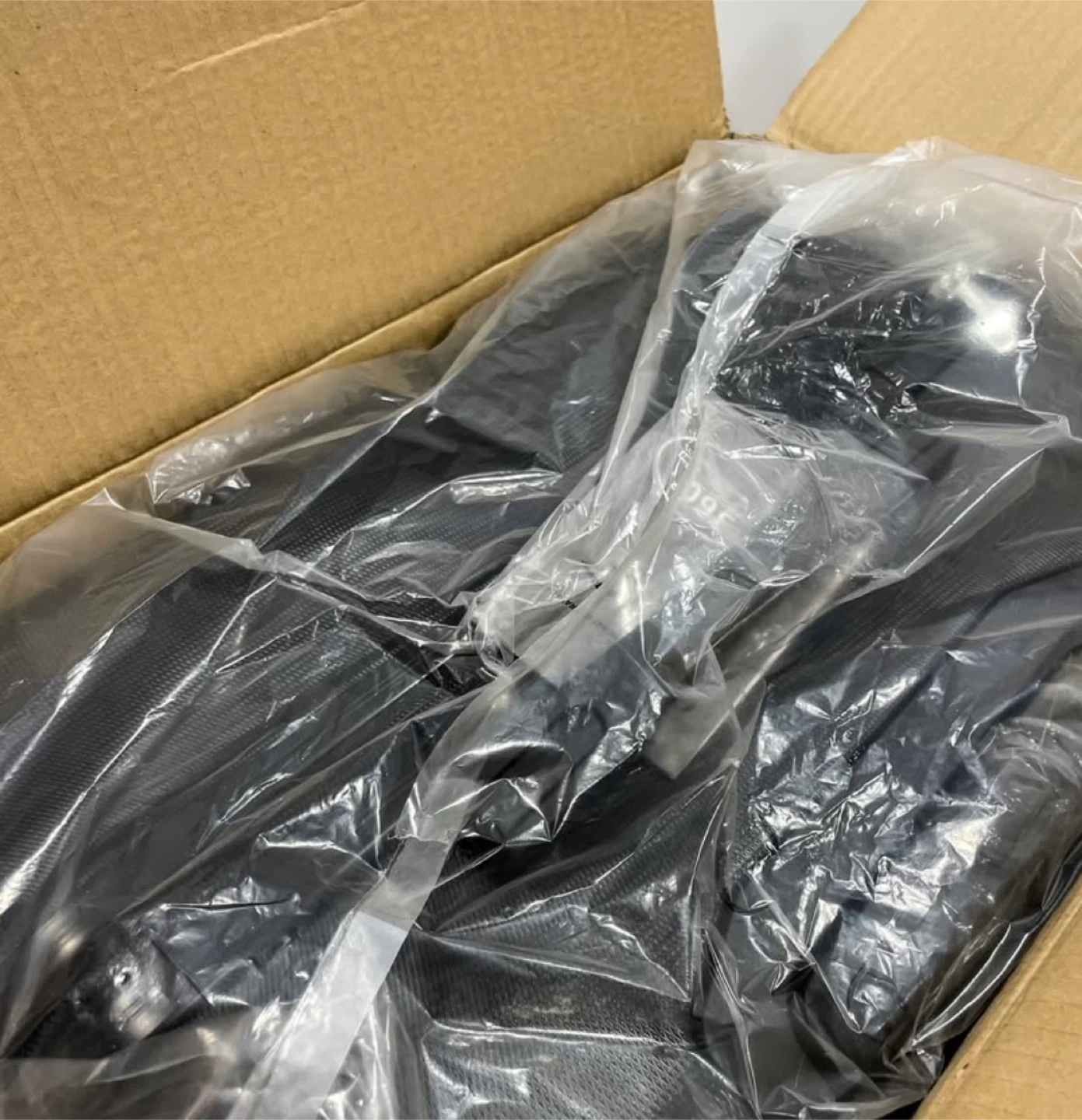 Brand new Black Luggage Set (20”/24”/28”) - photo 2