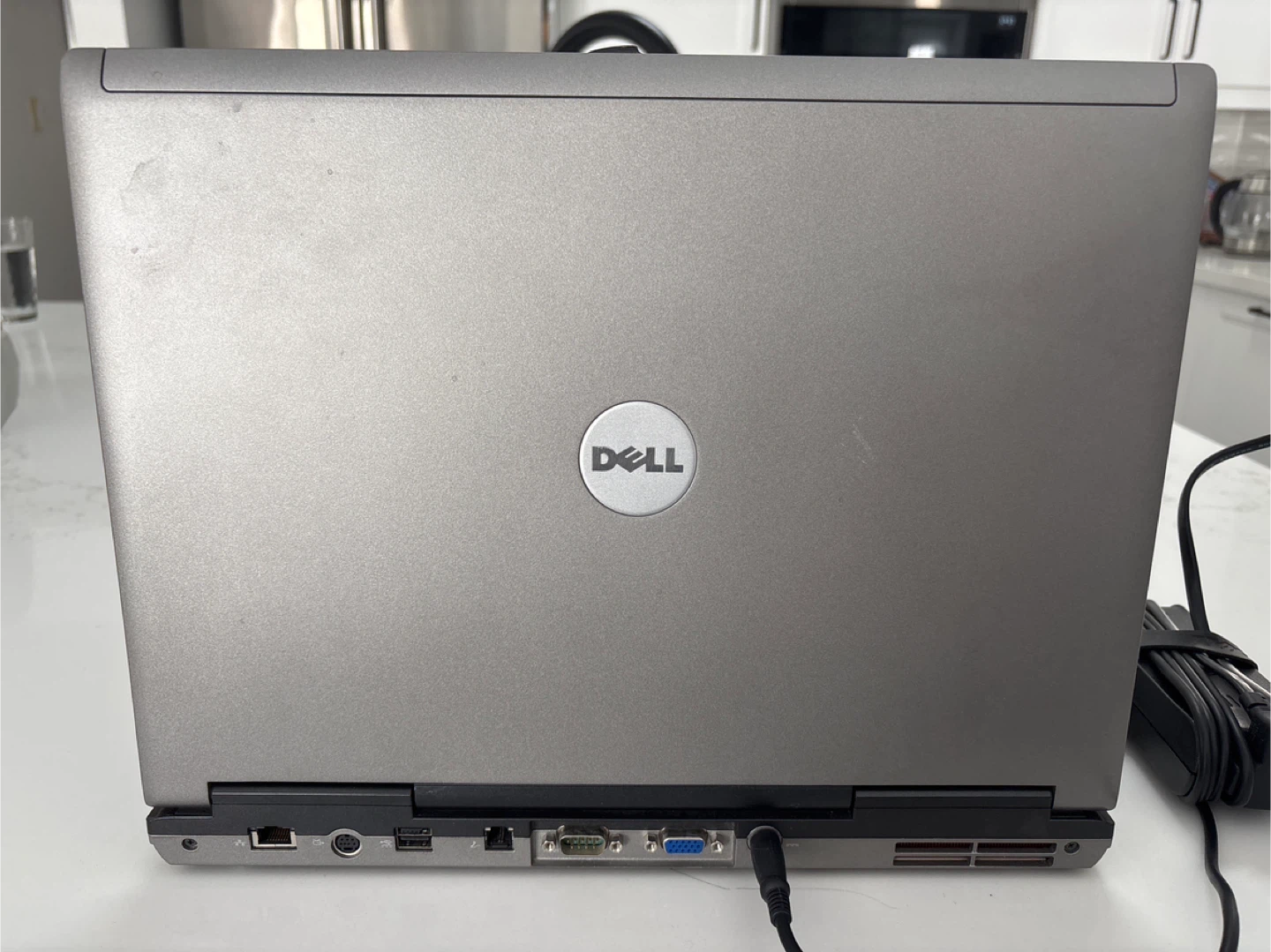 Dell Latitude D830 Laptop - photo 4