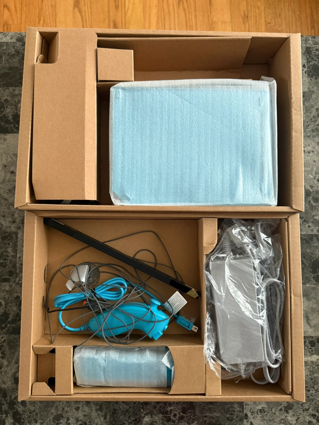 Nintendo Wii Limited Edition Blue Console Complete - photo 2