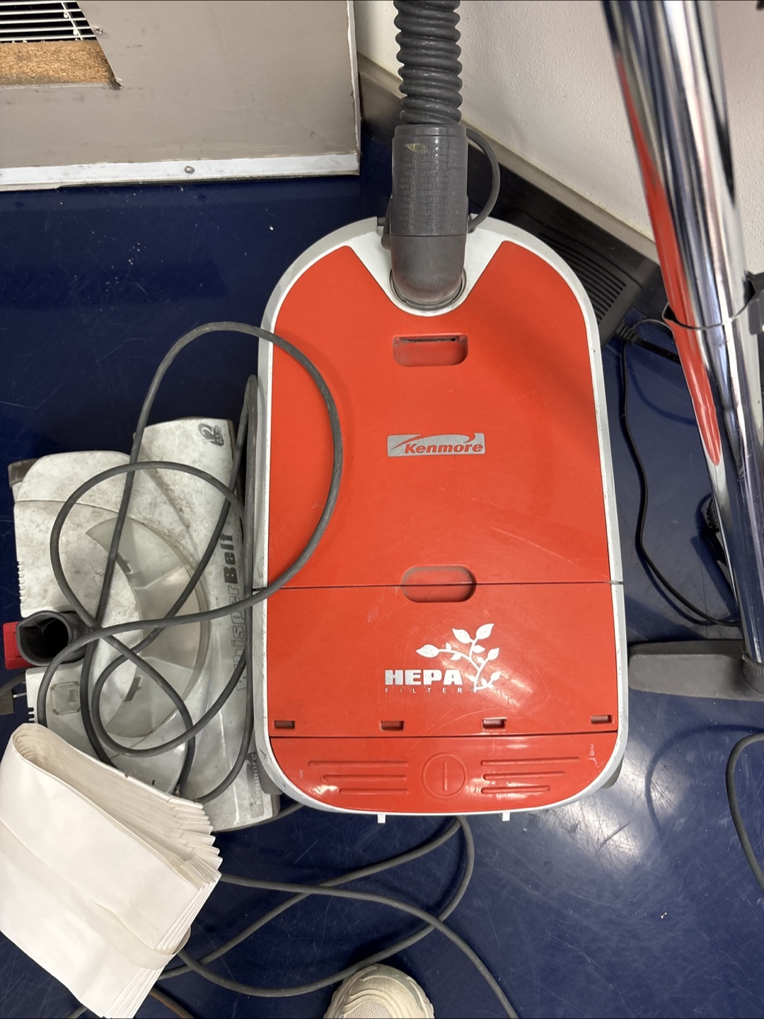 Kenmore HEPA Vacuum Cleaner - photo 2