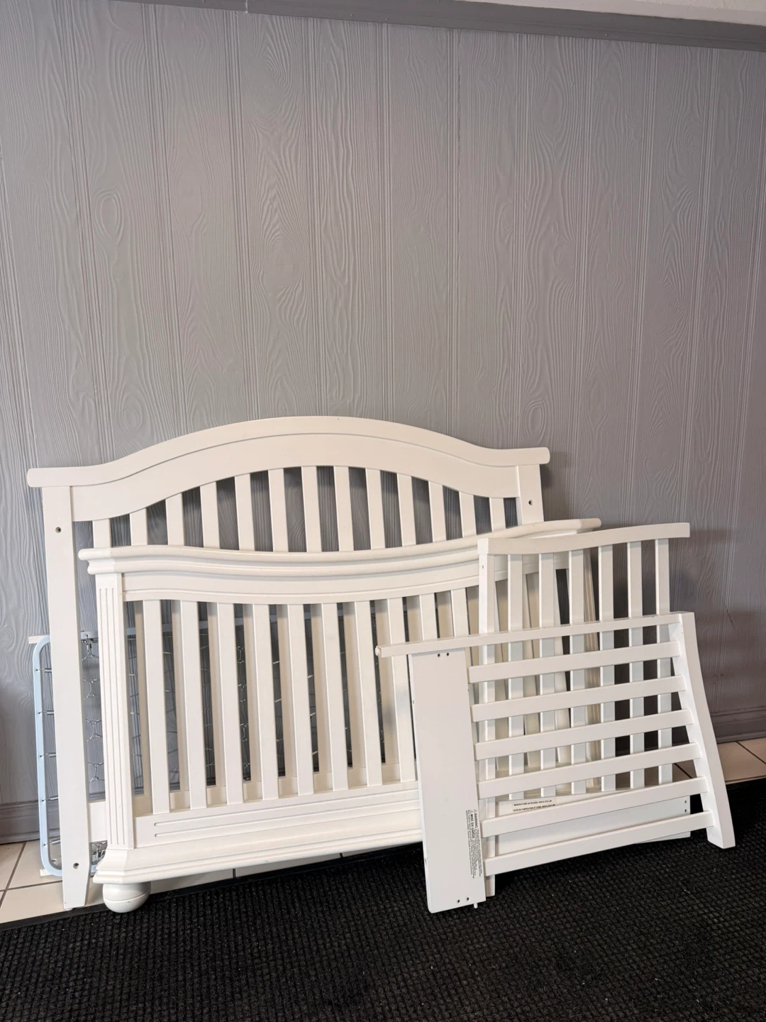 Crib - photo 2