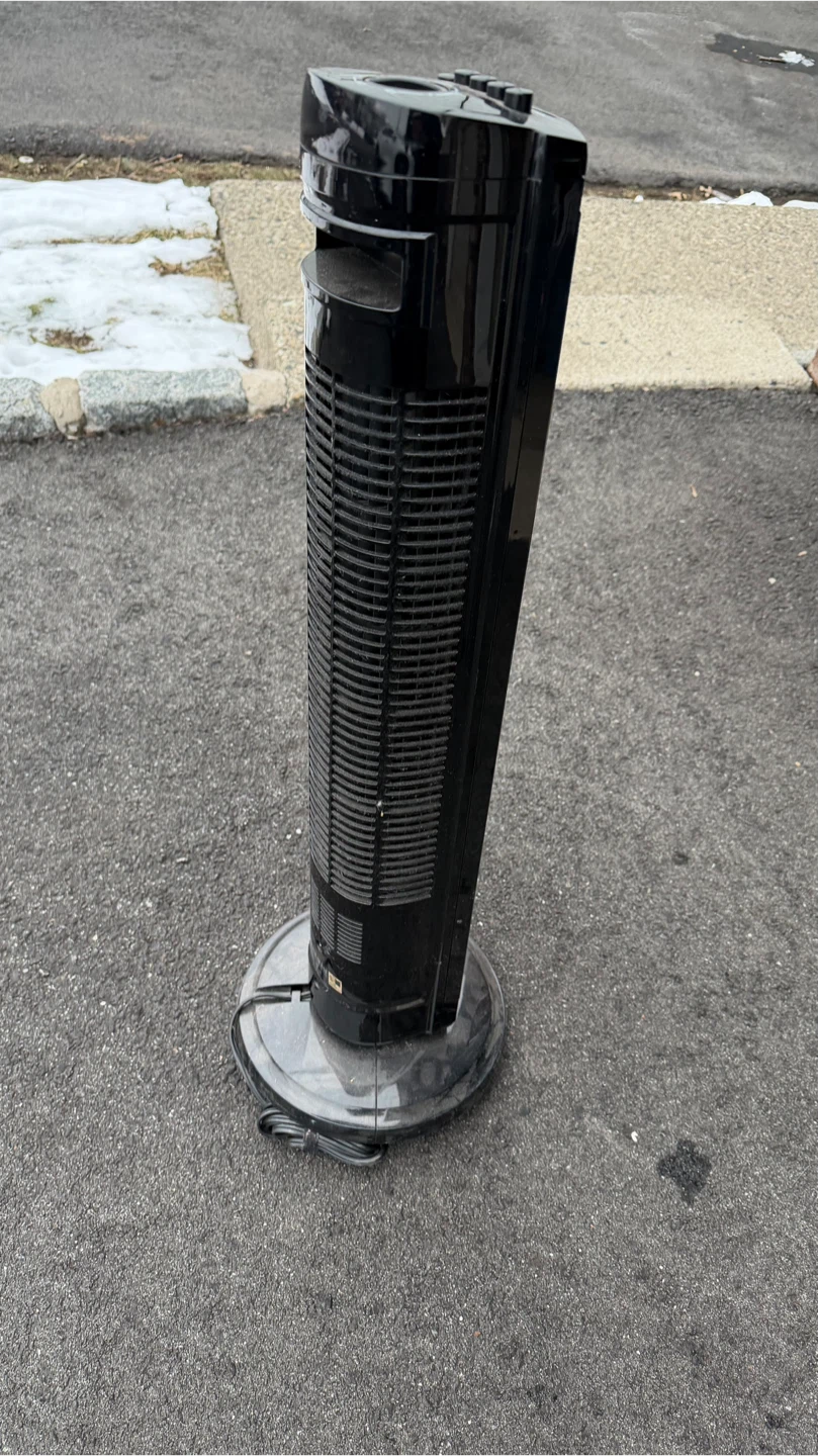 Sharper Image Black Tower Fan - photo 5