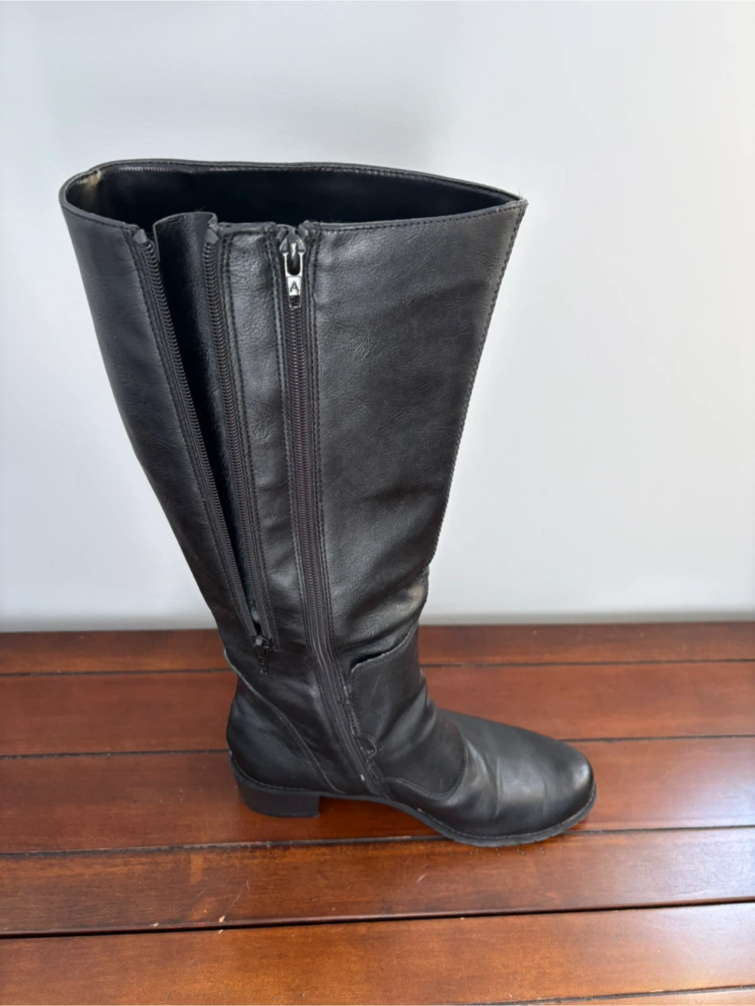 Black Knee-High Boots with Buckle Detail - photo 2