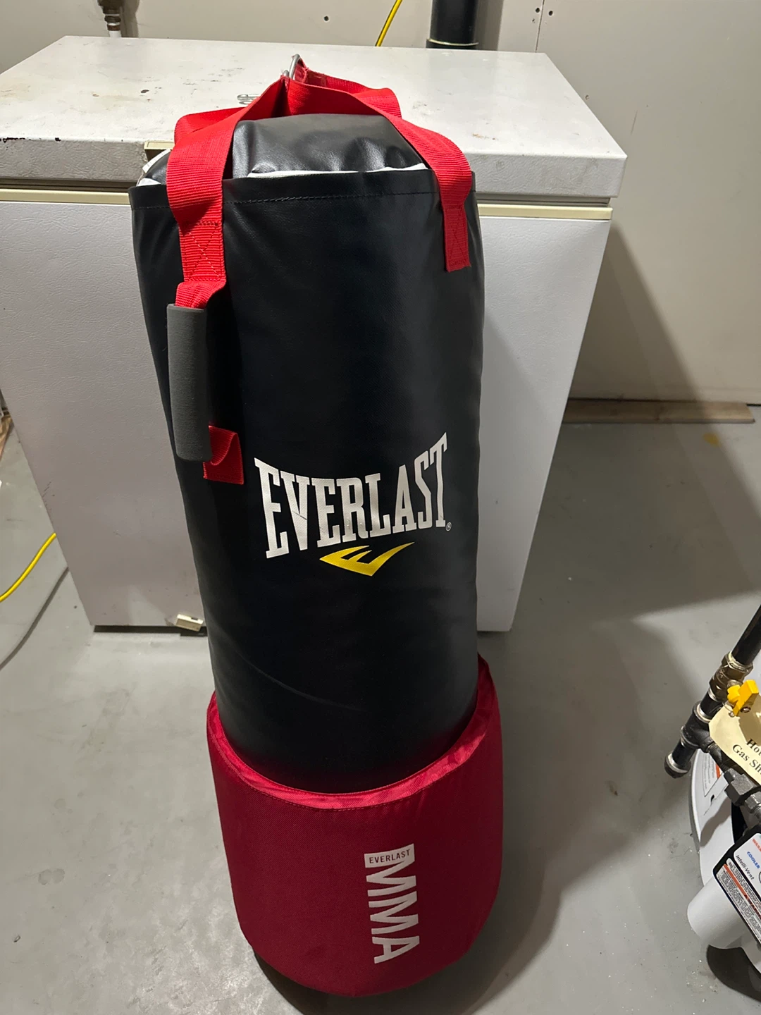 Everlast MMA Heavy Bag with Gloves and Pads - photo 2