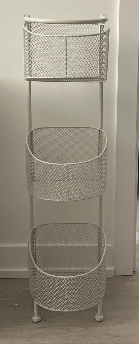 White Metal 3-Tier Basket Stand