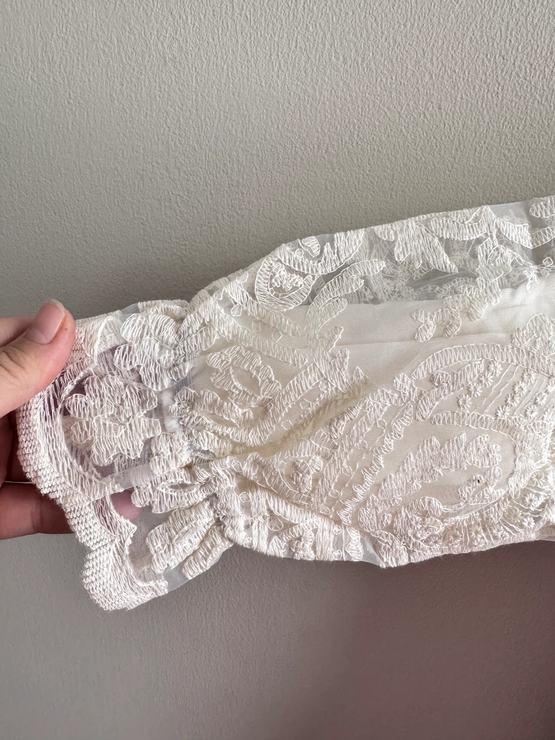 Labubu Kids Sweater dress with Lace Sleeves Toddler size 5-6T - photo 4