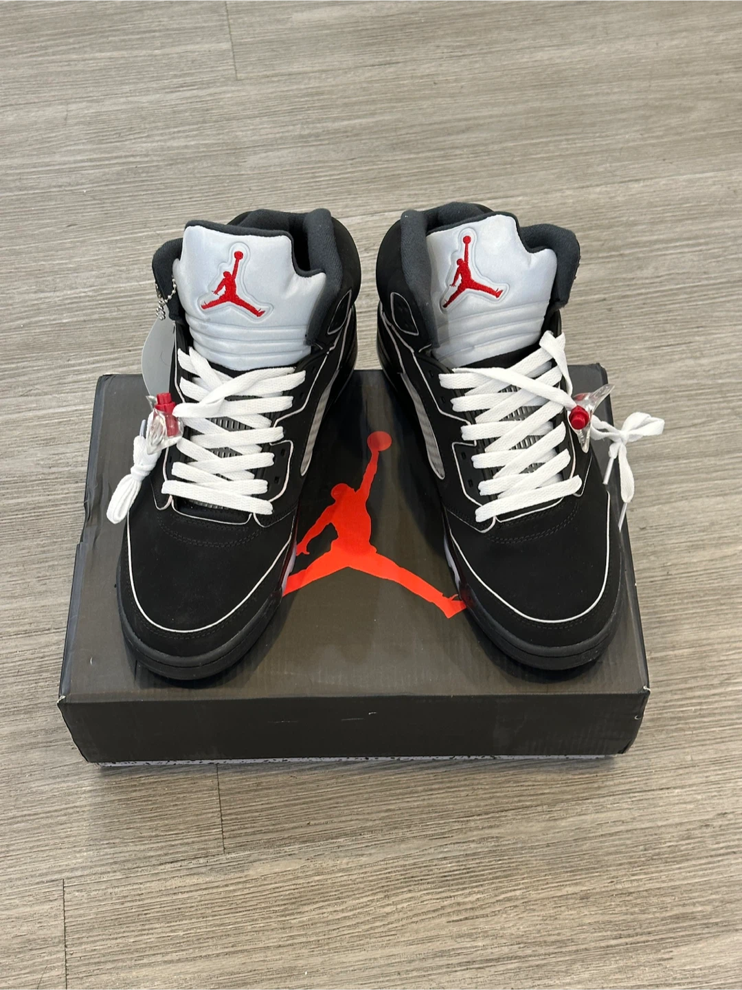 Nike Air Jordan 5 Retro Oreo - photo 2