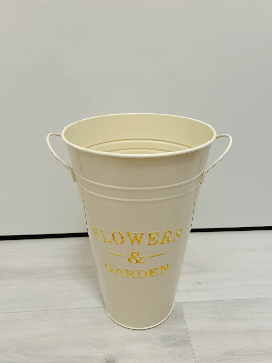 Flowers & Garden Metal Bucket