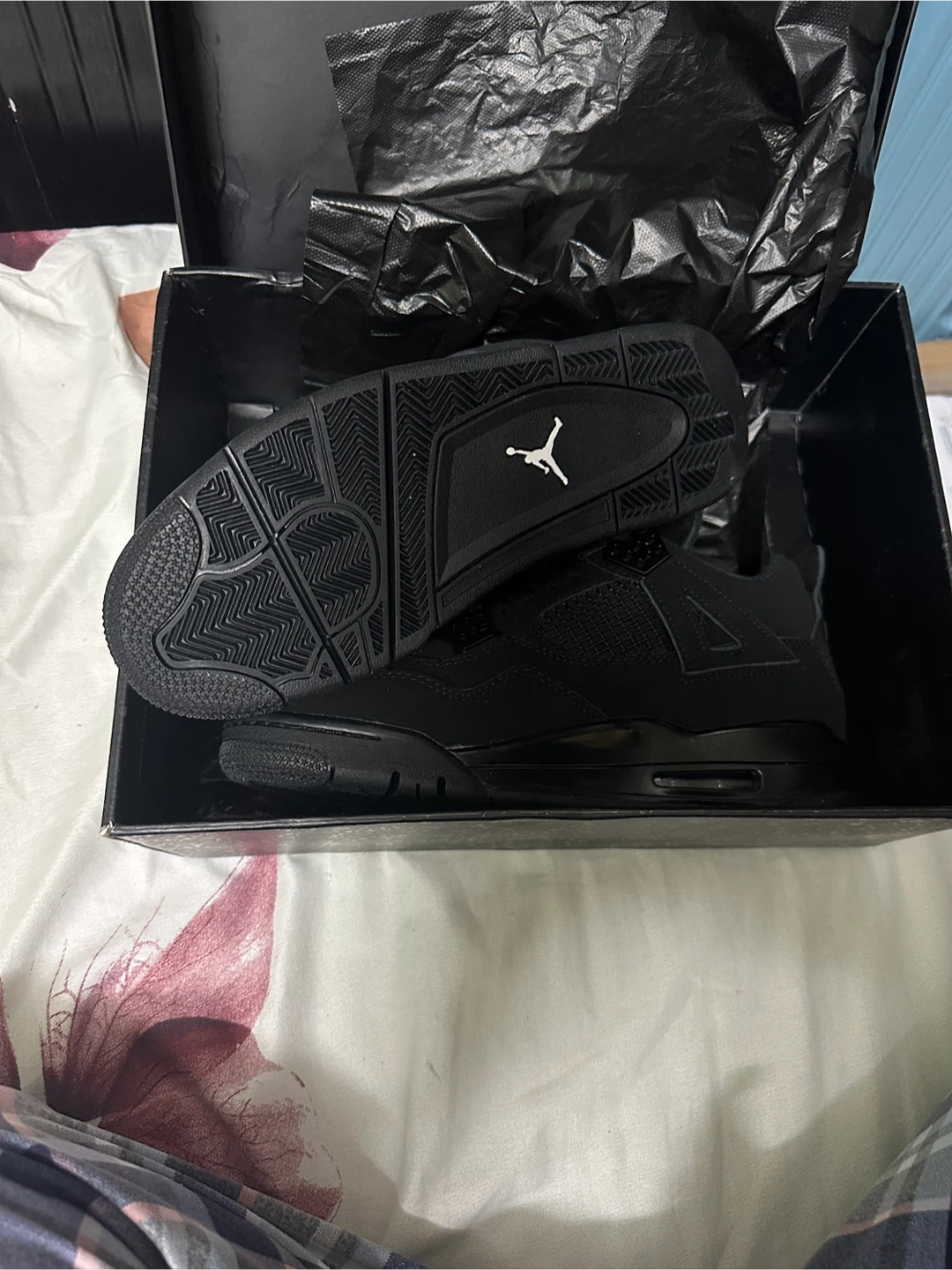 Jordan 4 Retro Black Cat - Size 8.5 - photo 5