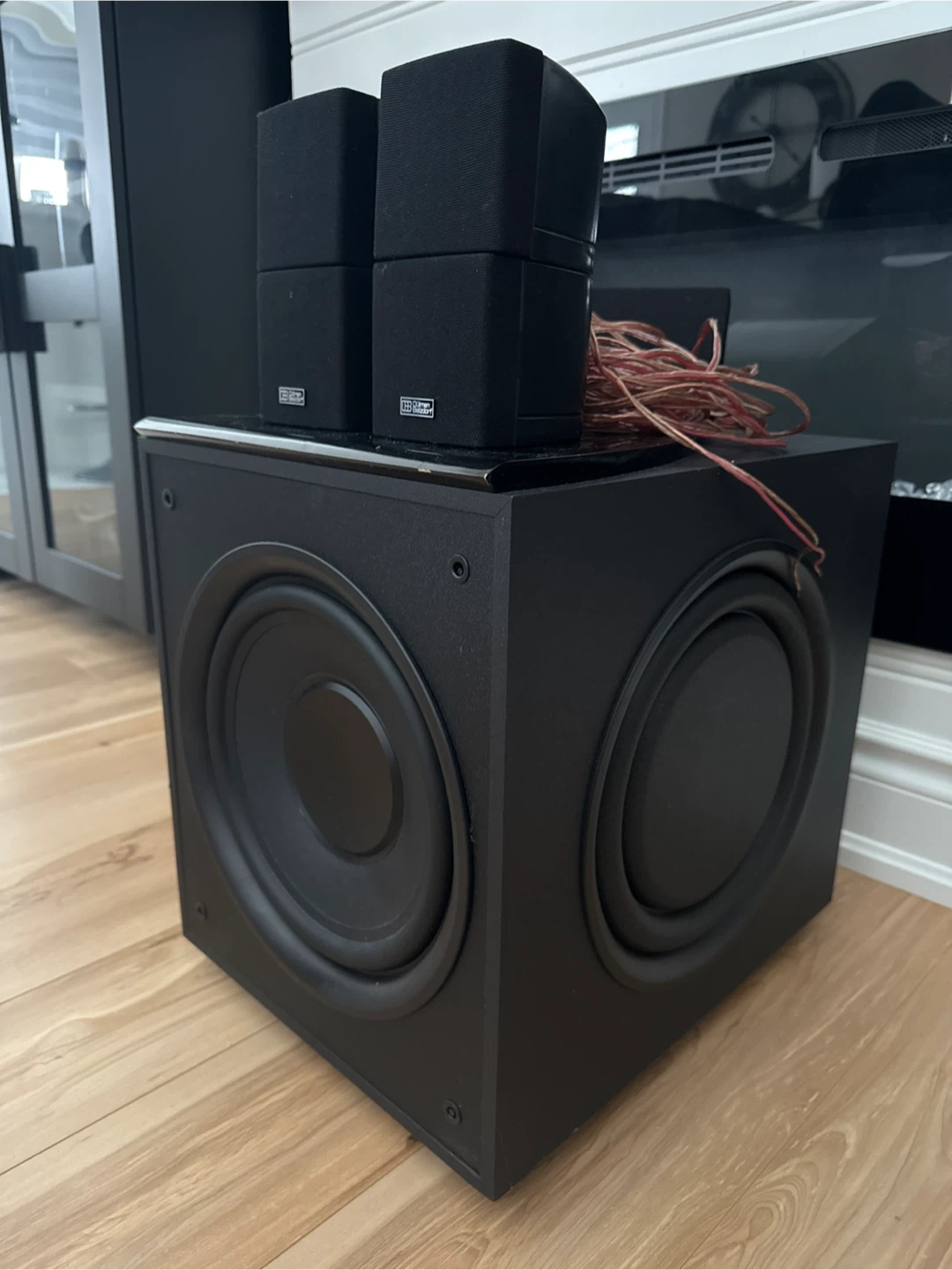 5.1 Home Theatre System 1000 watts - photo 4
