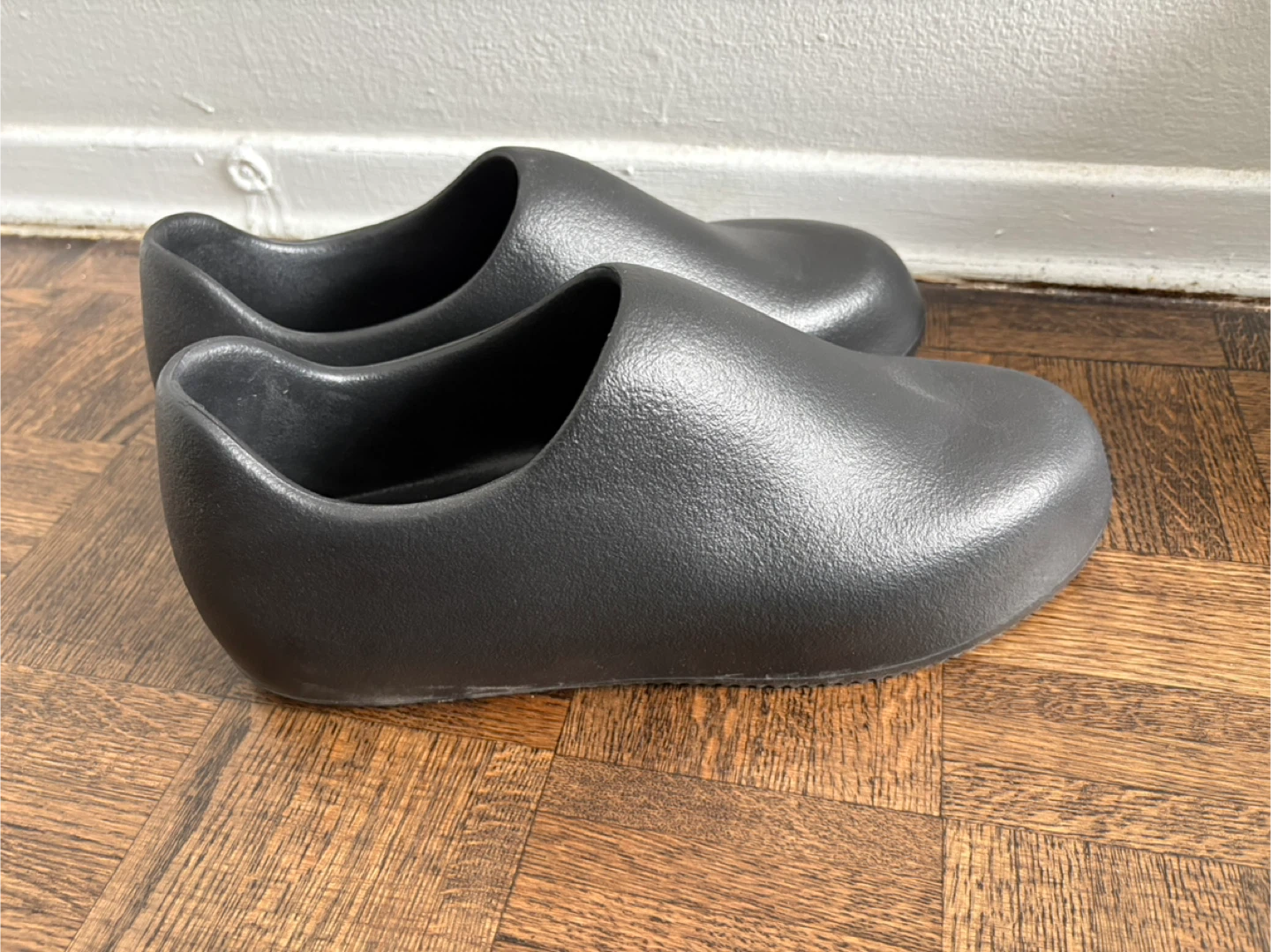 Black yzy Size 11
