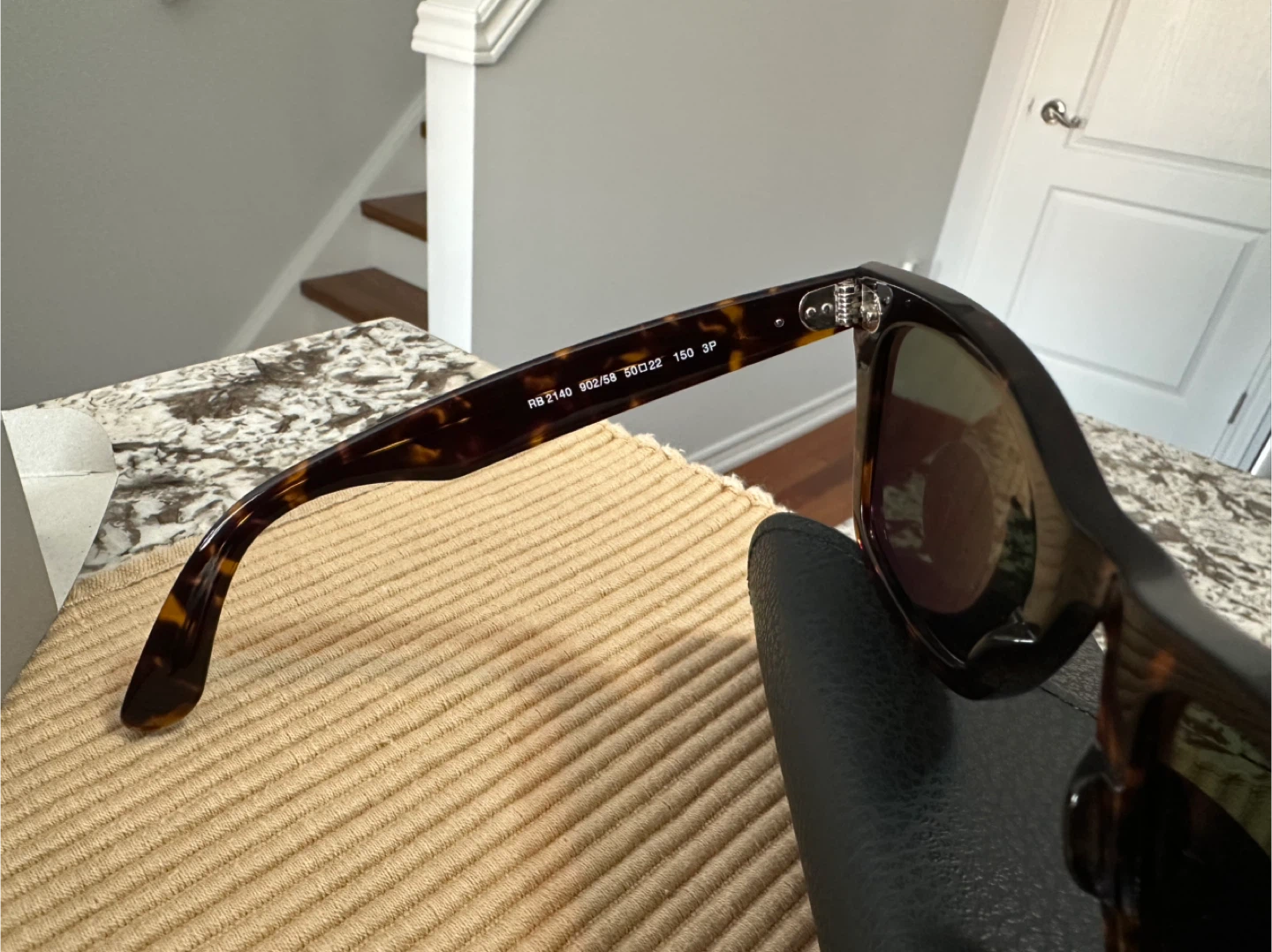 New in Box Ray-Ban Wayfarer Polarized. MADE IN ITALY 🇮🇹 - photo 5