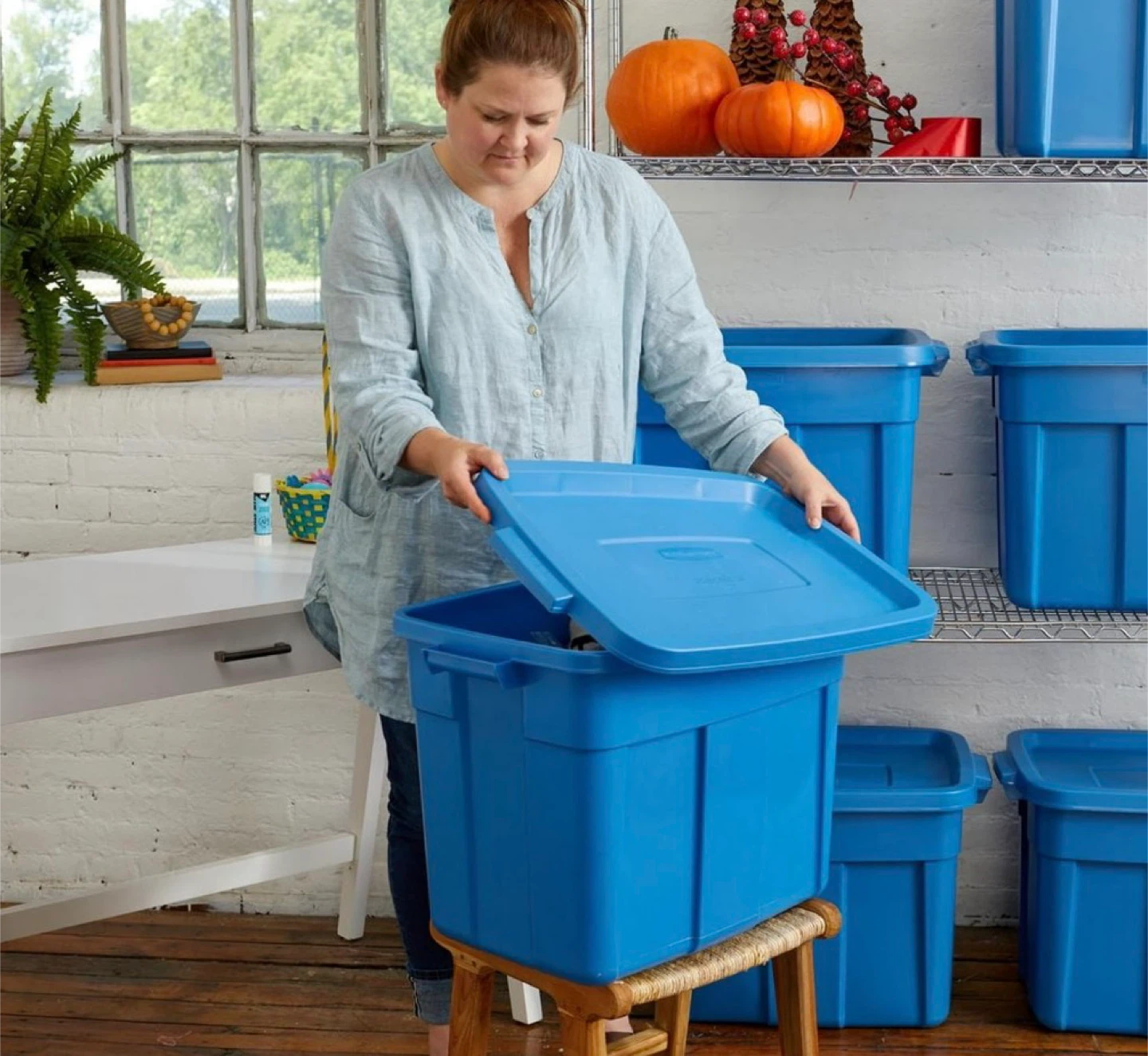 Rubbermaid  Storage Totes - bundle of 4 - photo 4