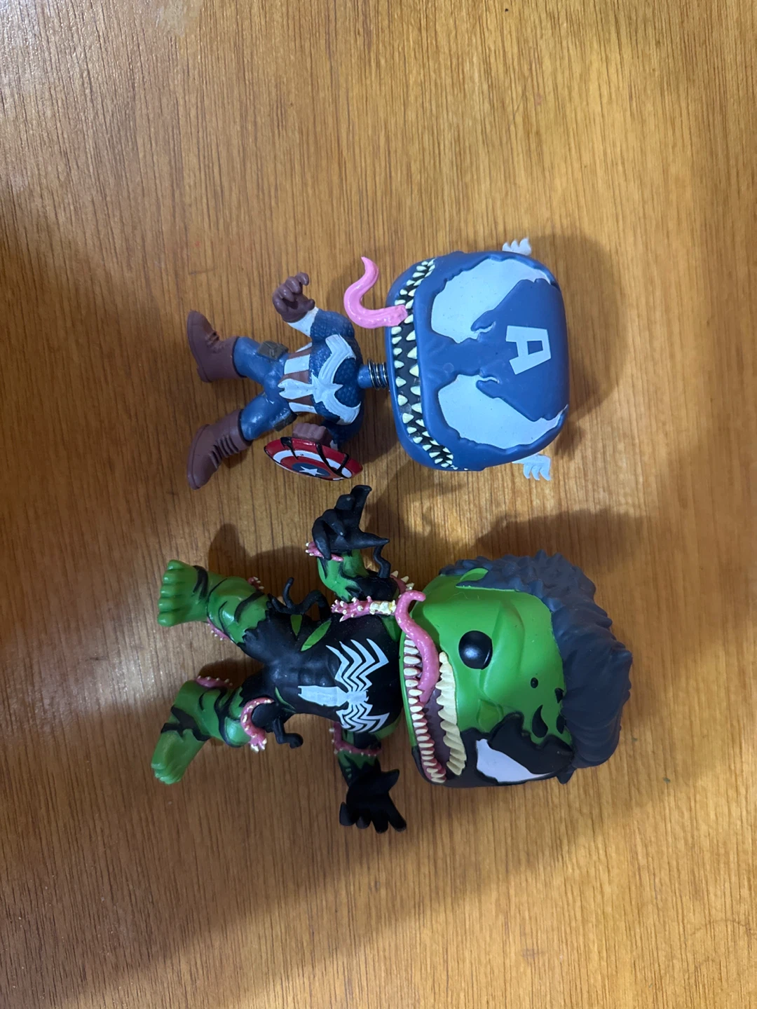 Funko Pop Venomized Captain America & Hulk