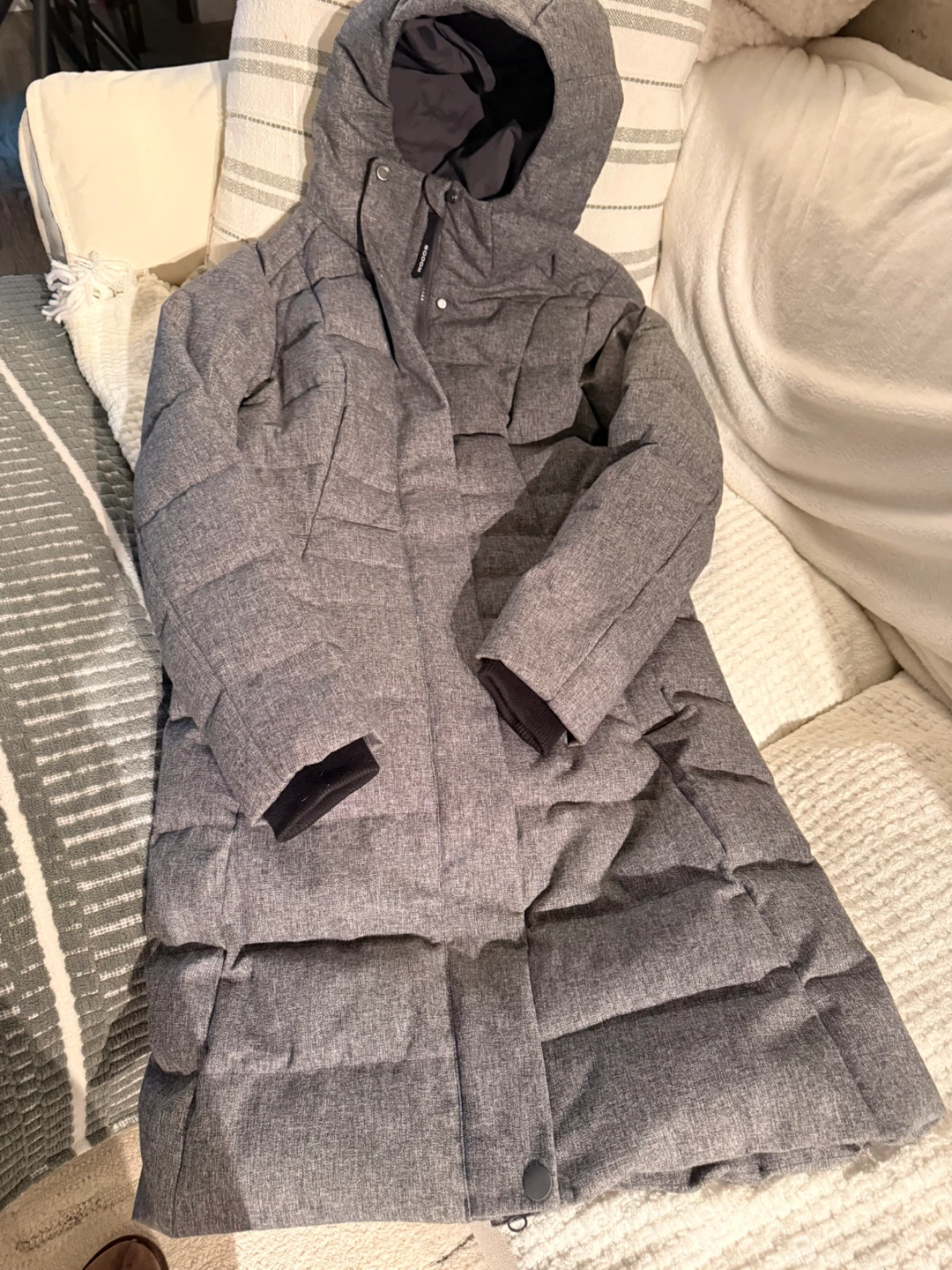 Brand new women’s Woods Long Puffer Coat - Size M/M