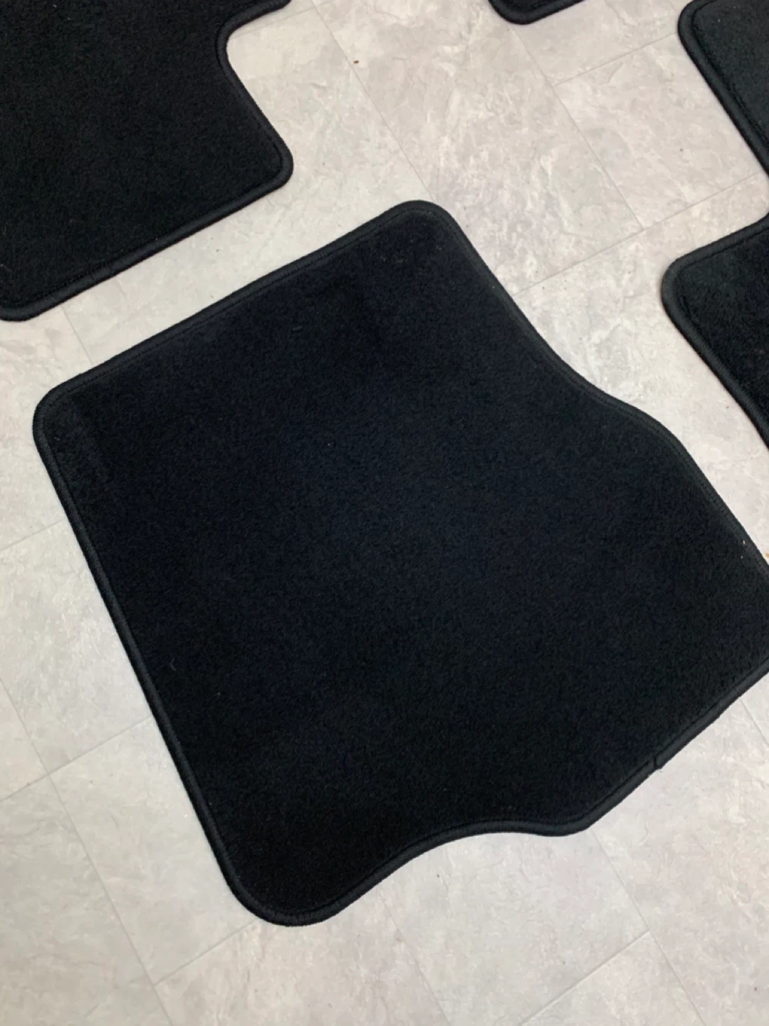 Car Floor Mats - Ford F150 Crew Cab - Black - photo 5