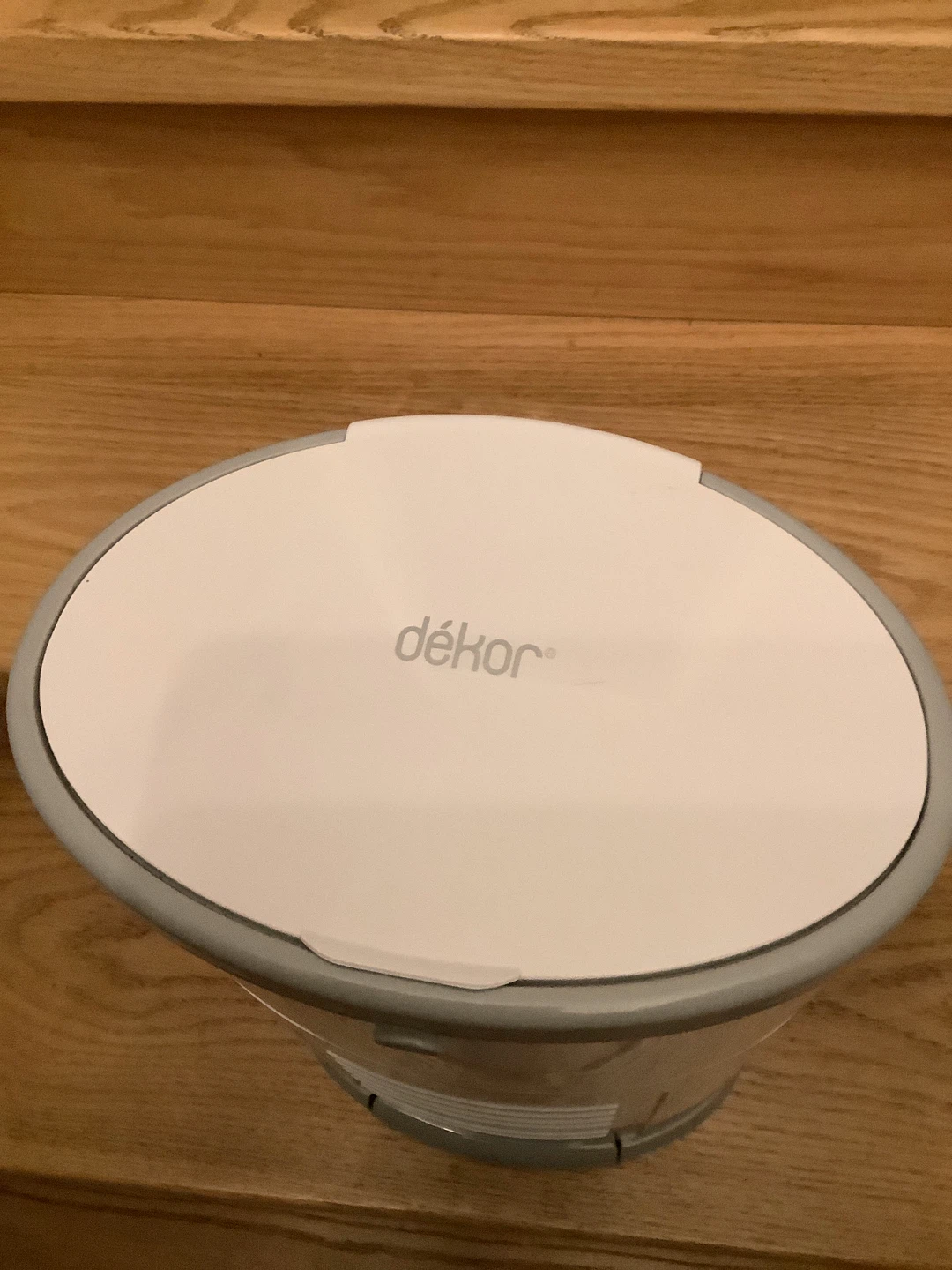 Dékor Hands-Free Diaper Pail
