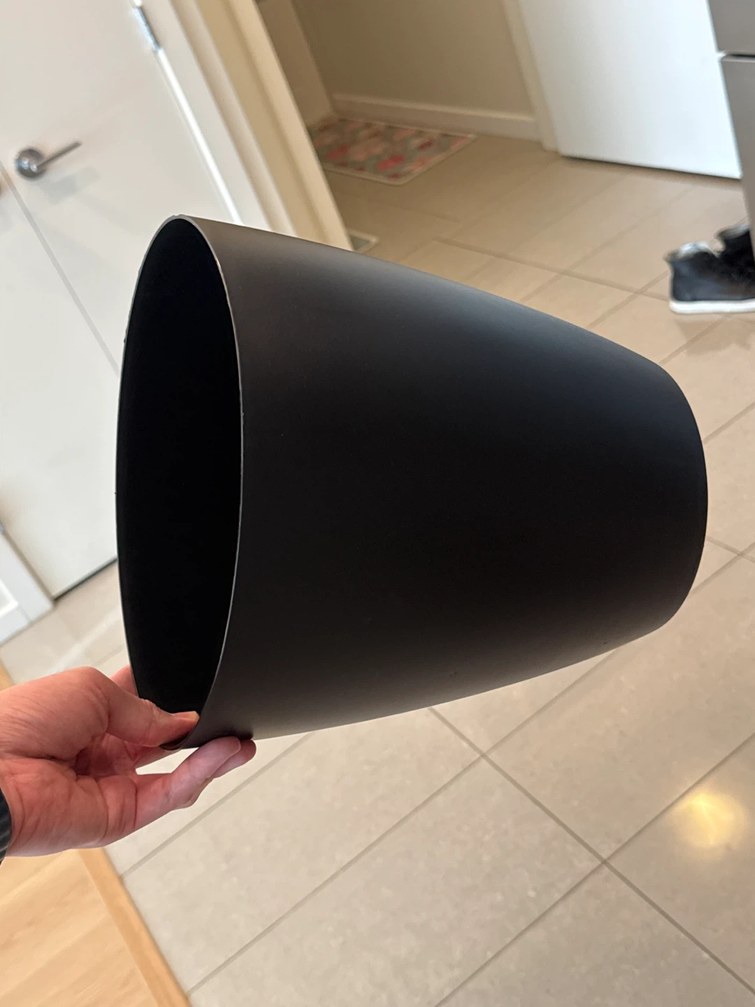 Trash can - photo 3