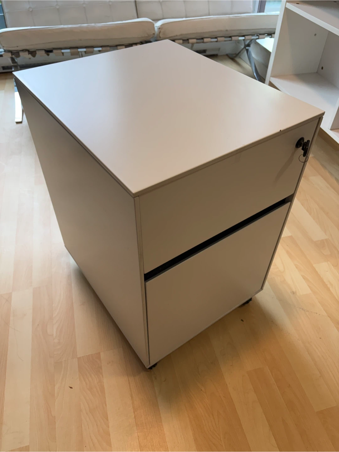 Rolling File Cabinet locking - photo 2