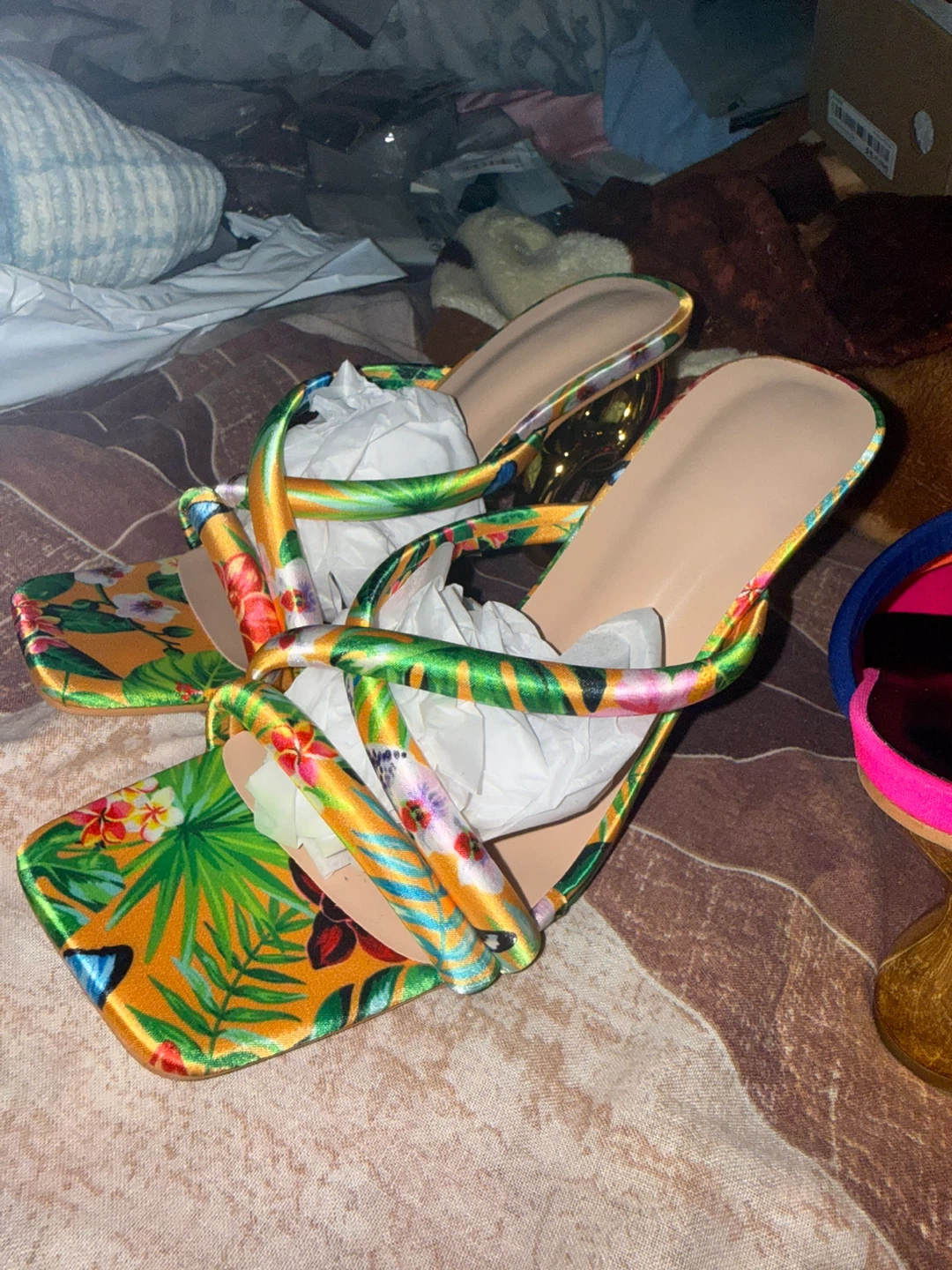 Floral Print Heels with Gold Chain Heel - photo 4