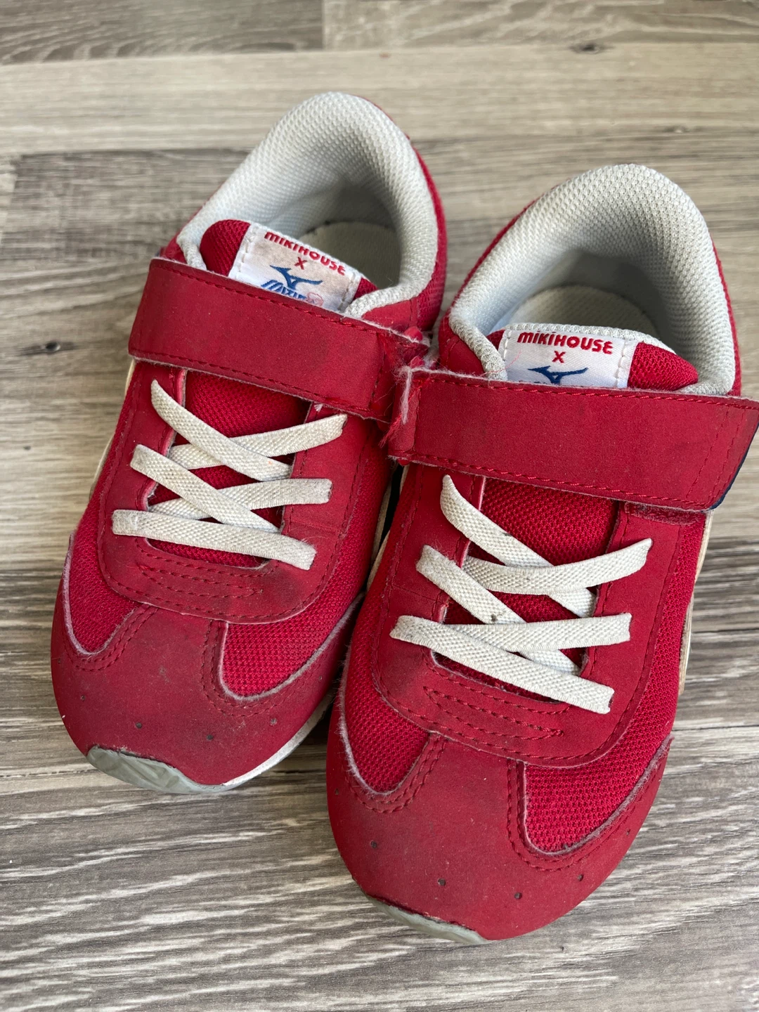 Japan MikiHouse x Mizuno Red Sneakers 18cm