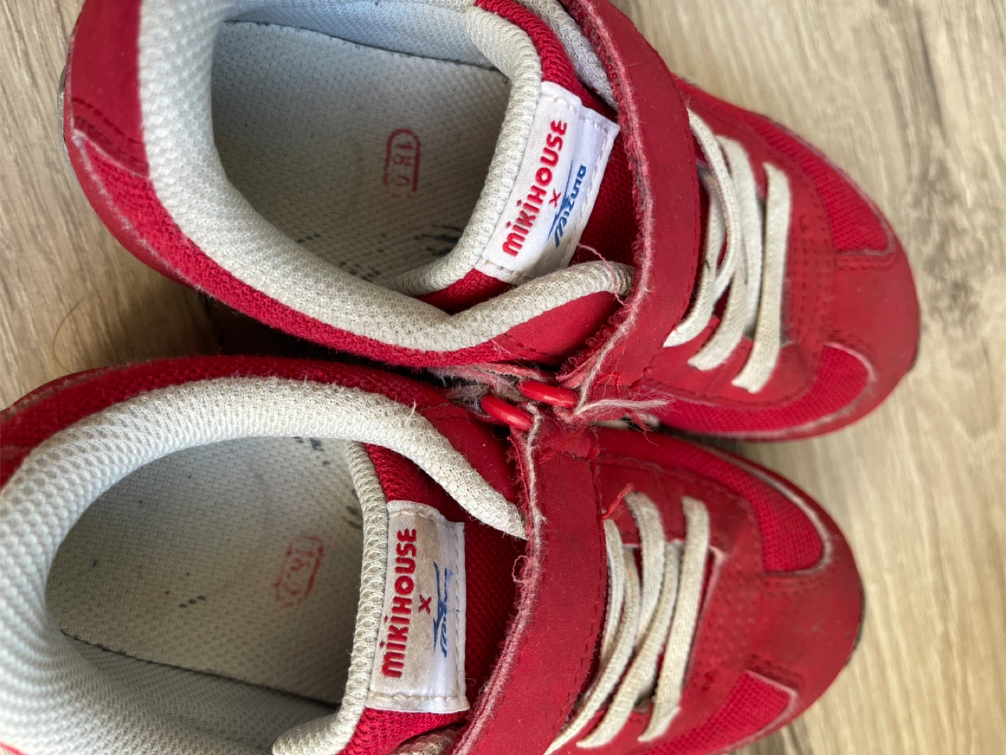 Japan MikiHouse x Mizuno Red Sneakers 18cm - photo 5