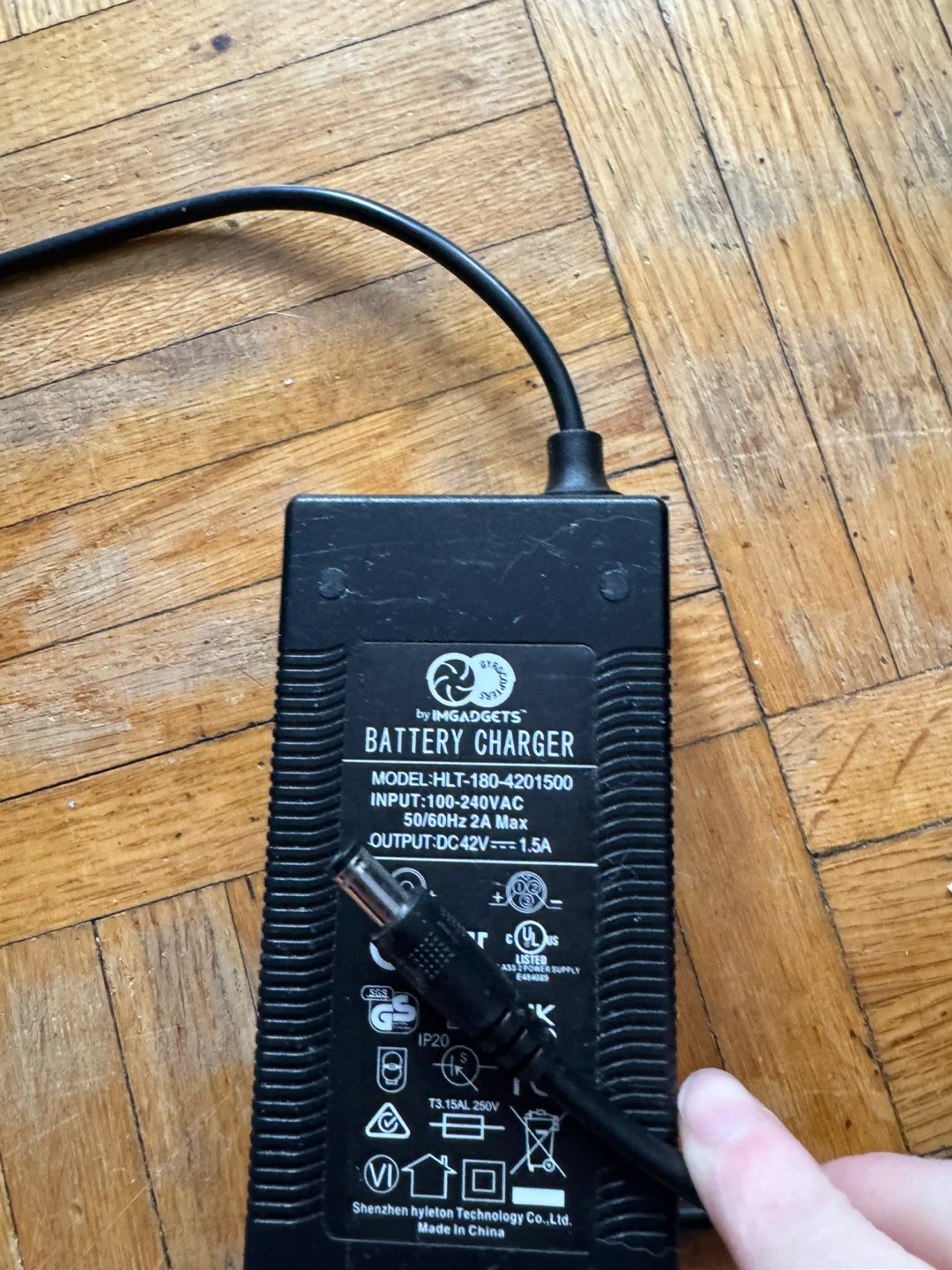 Laptop chargers