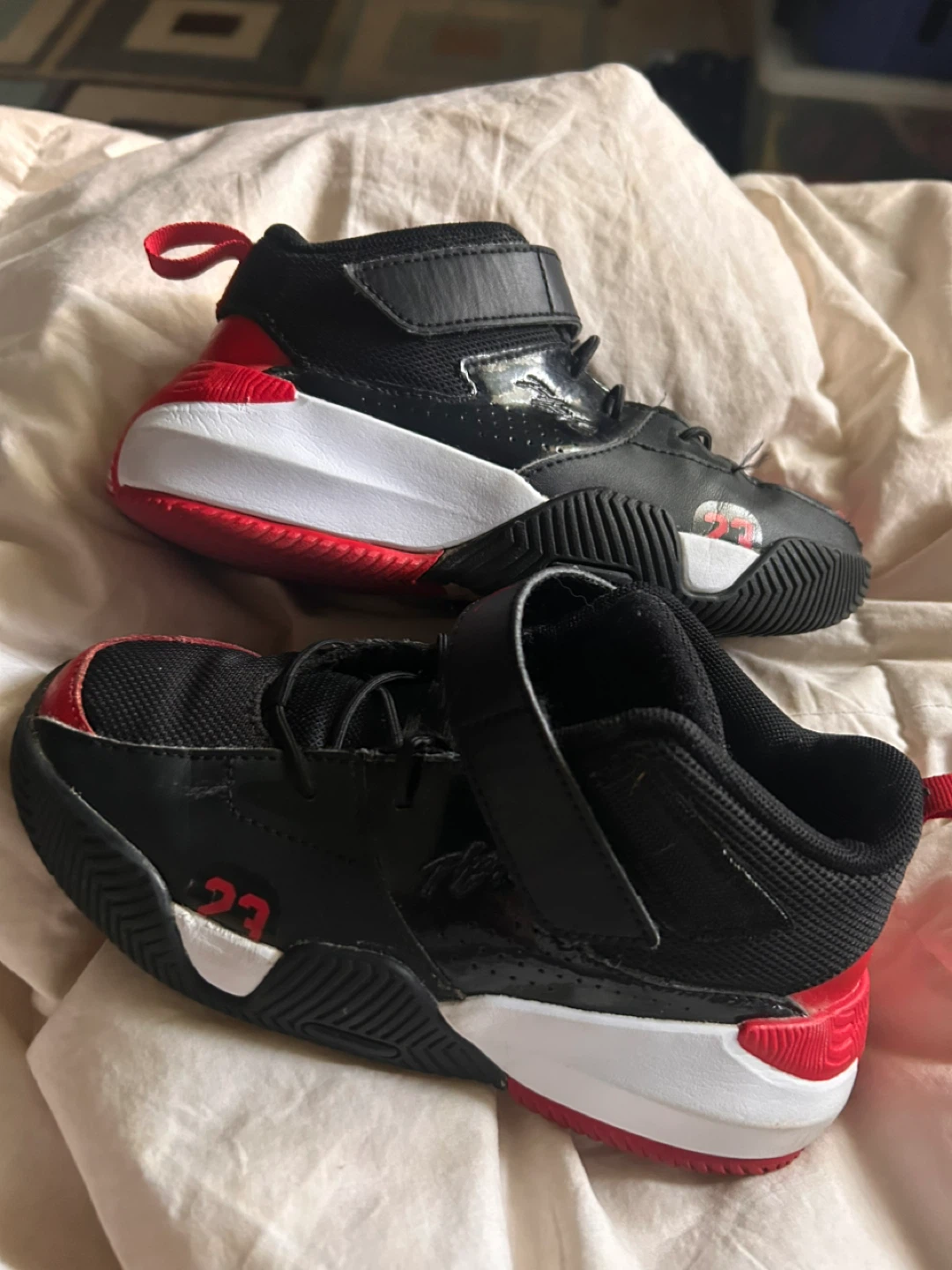 Kids' Jordan Shoes Size 13C Black Red - photo 3