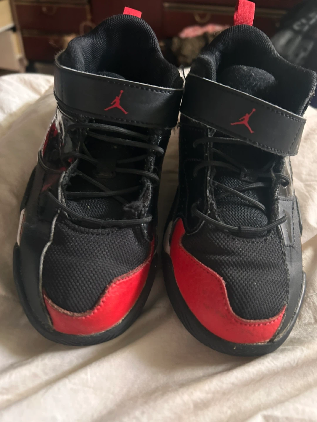 Kids' Jordan Shoes Size 13C Black Red - photo 2