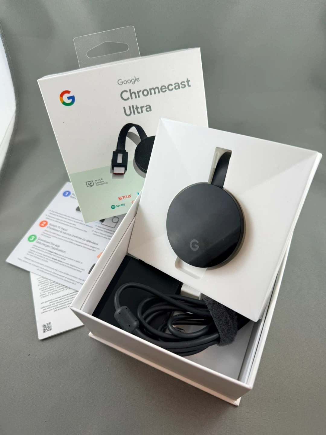 Google Chromecast Ultra - 4K HDR Streaming Device - photo 2